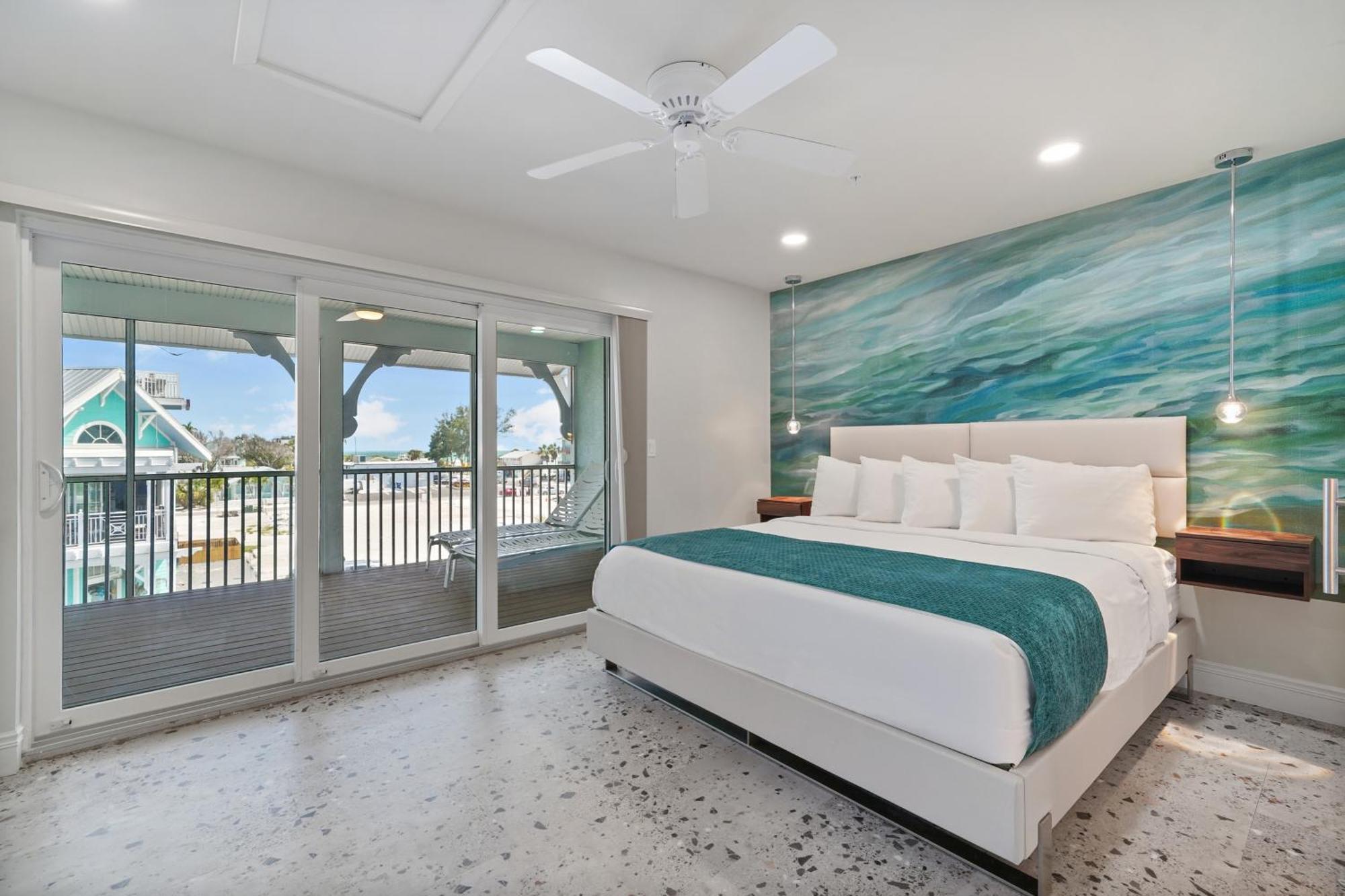 Deluxe Family Suite