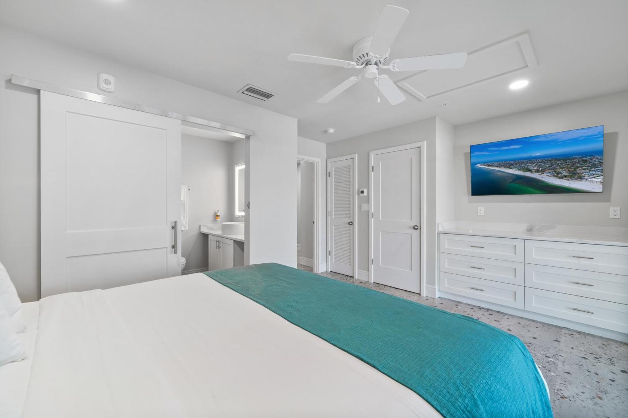 Deluxe Family Suite