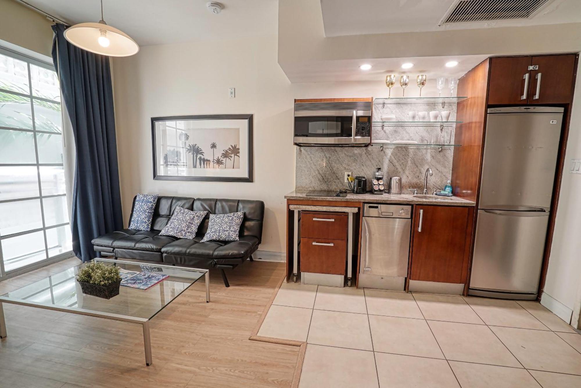 Deluxe Apartment