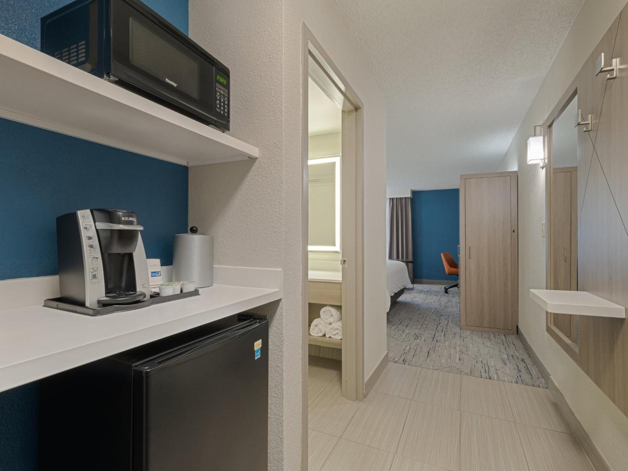 Standard King Room