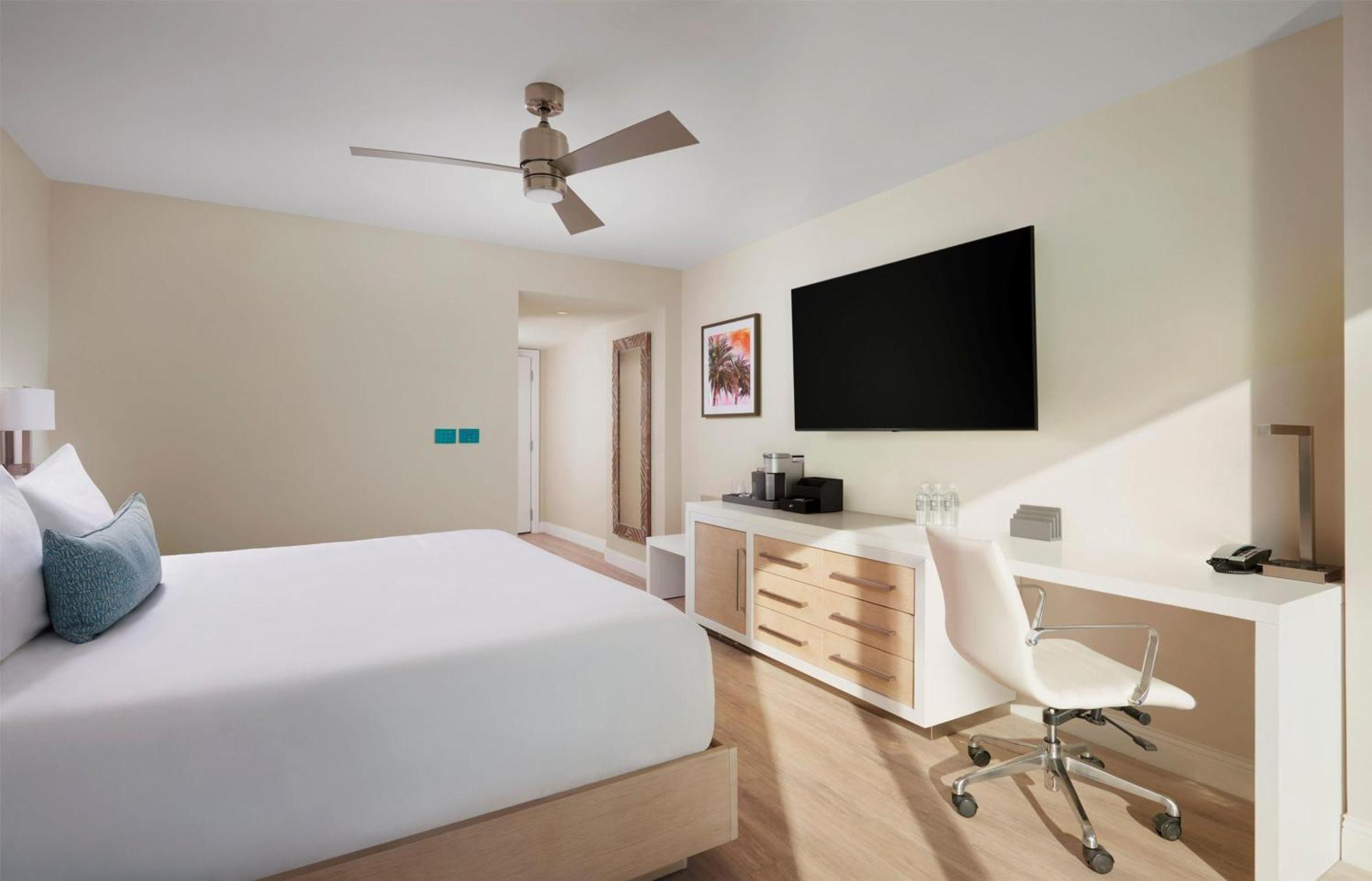 Resort King Room,1705266728:JPEG