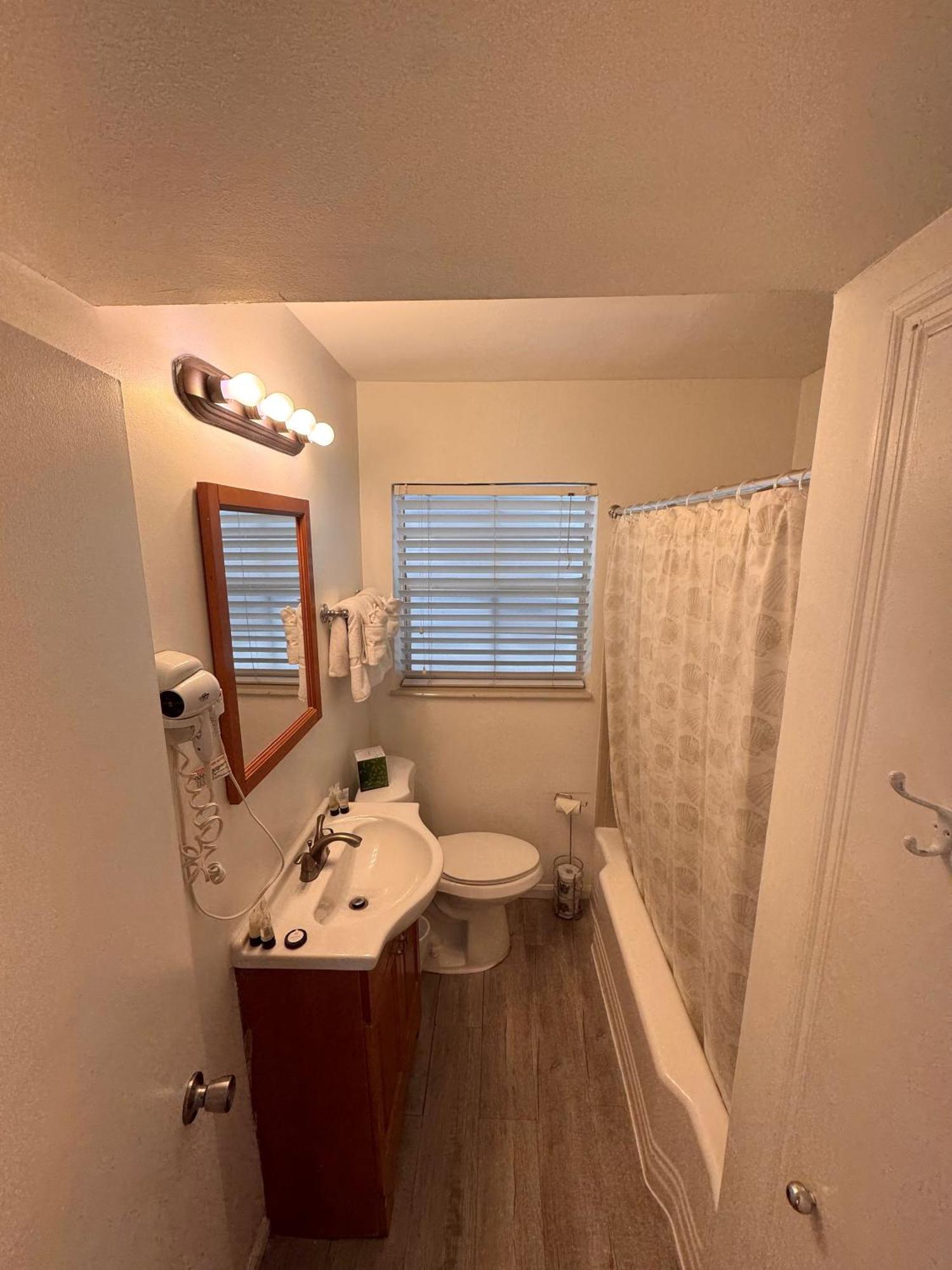 One Bedroom Suite Non Smoking