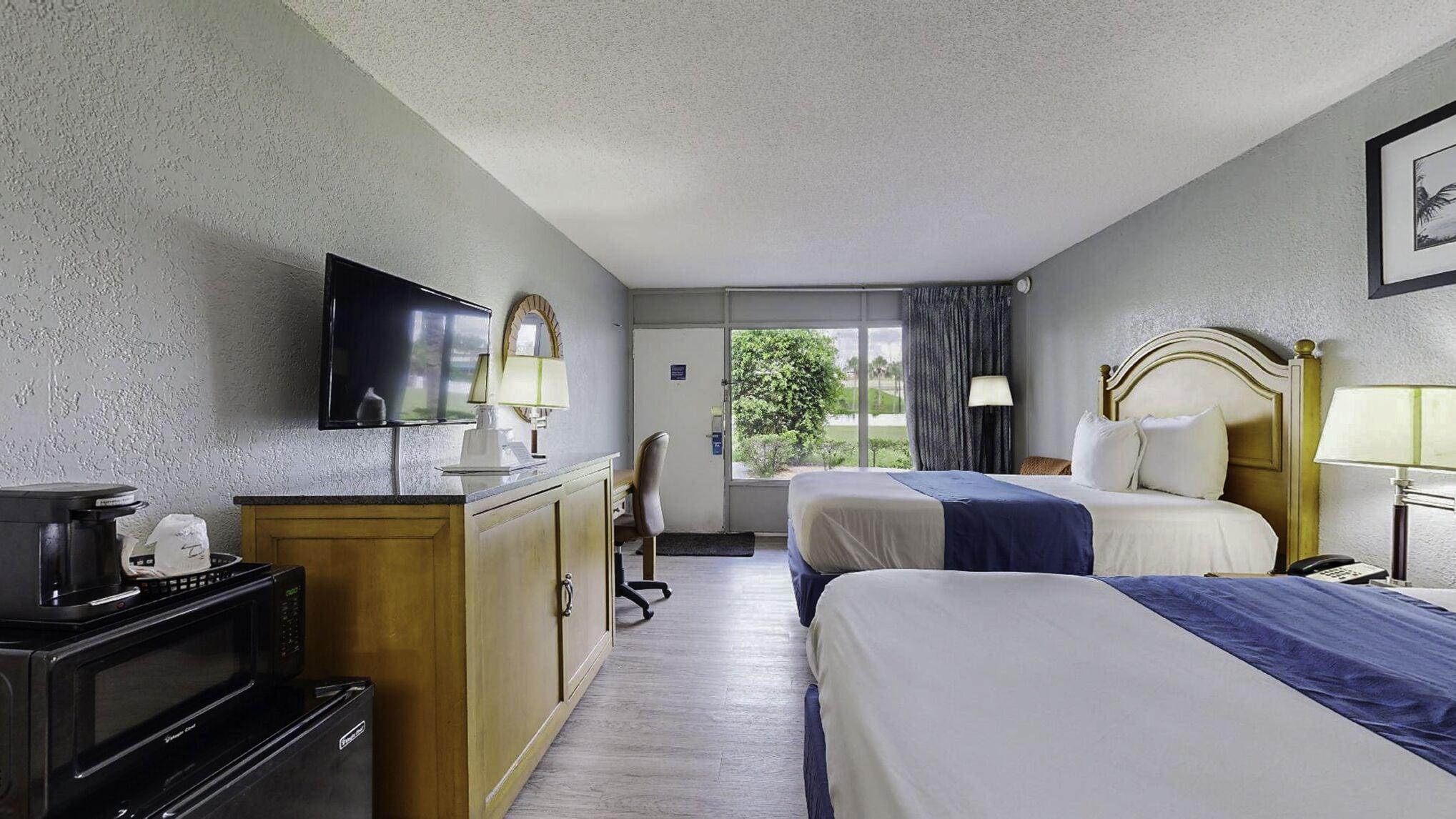 Double Room with Two Double Beds - Non-Smoking