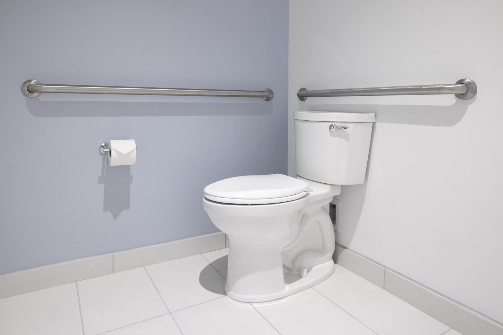 Mobility Accessible Standard Room w or ADA tub Includes Early Park Admission*