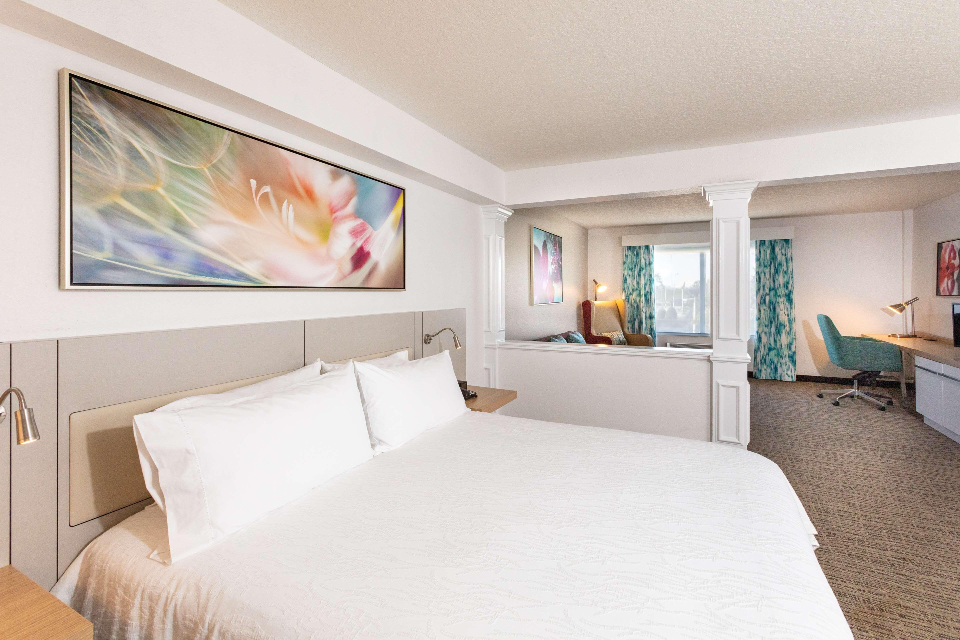 Junior King Suite Seating Area