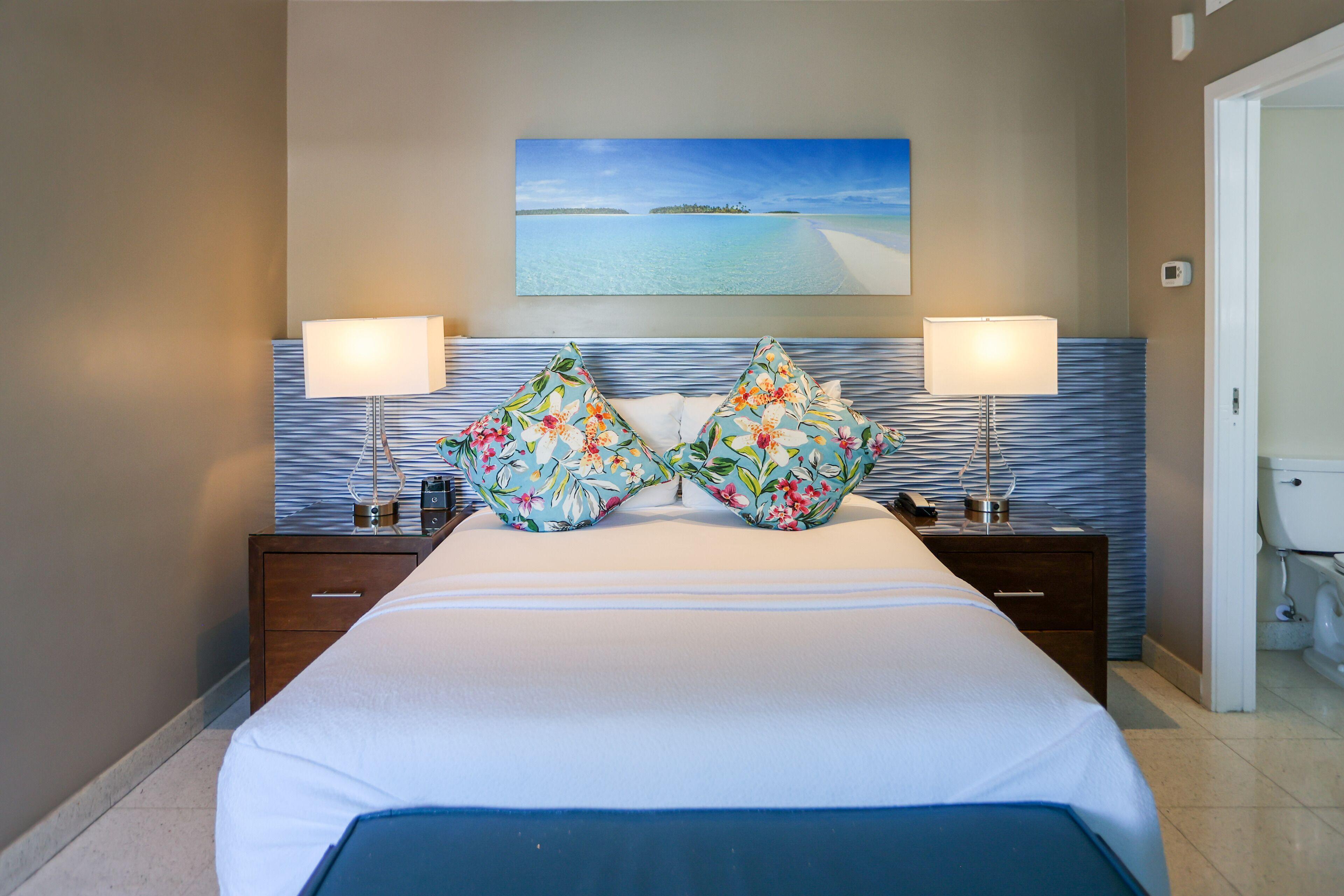 Deluxe Queen Room
