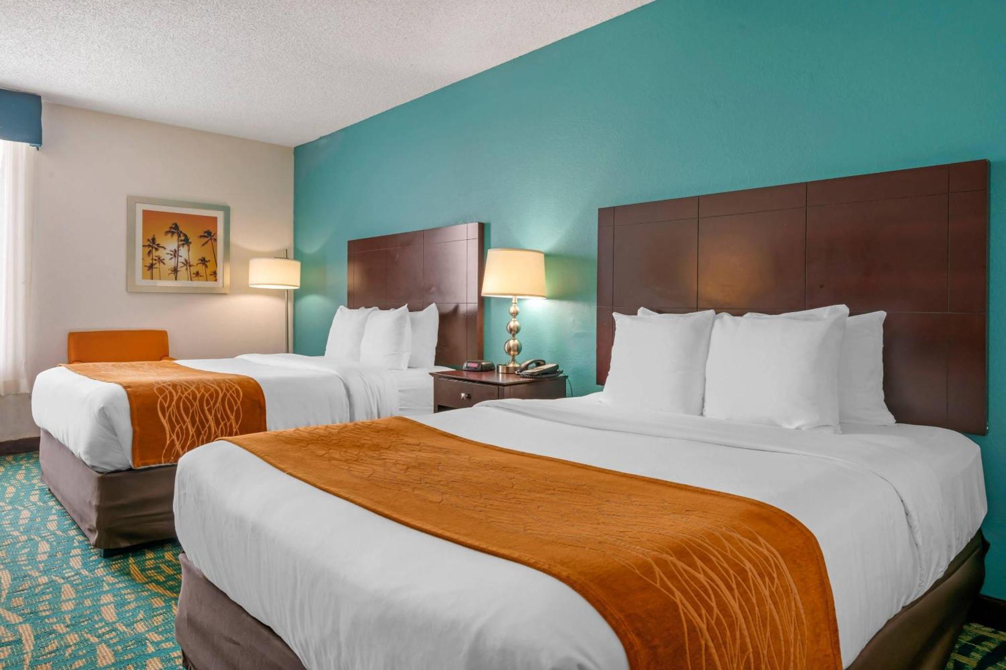 Queen Room Two Queen Beds Non-Smoking