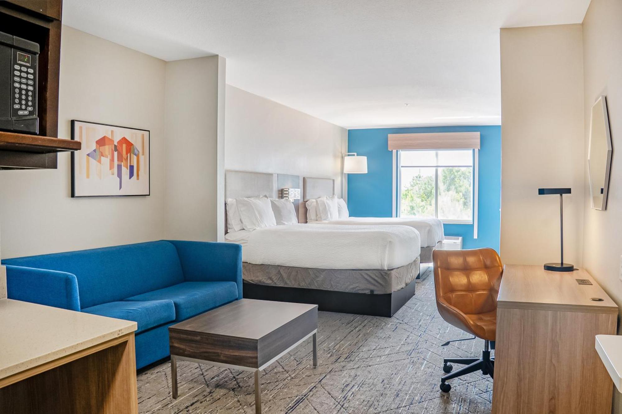 Suite with Two Beds - Non-Smoking,1730053570:JPEG