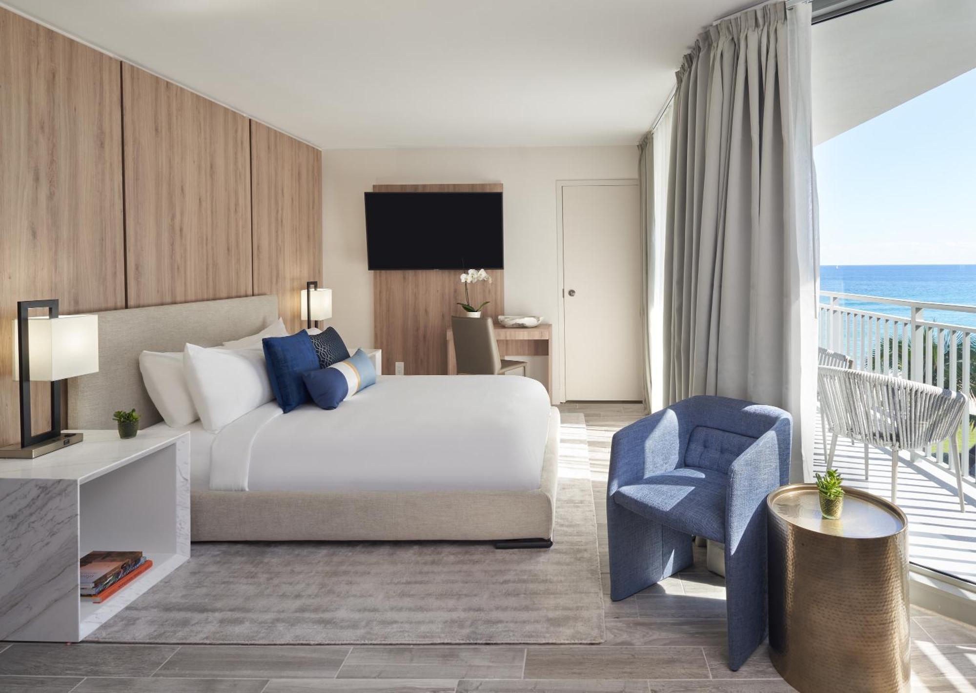 Queen Room Partial Ocean View Self Check Virtual Front Desk