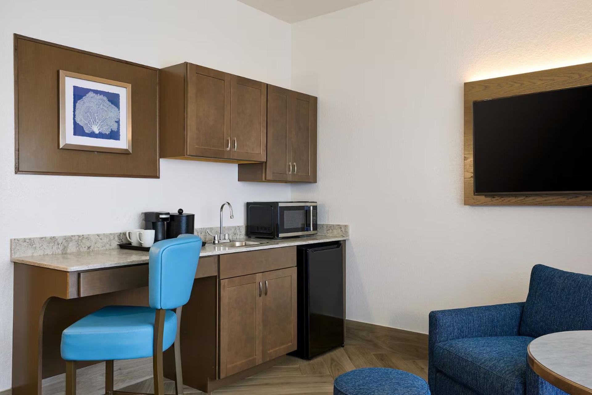 Junior King Suite City View