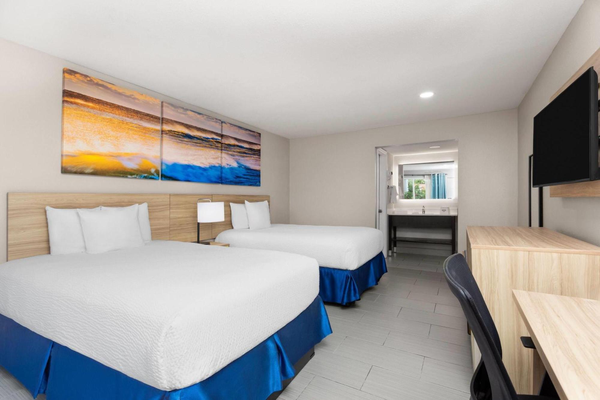 Deluxe Double Room Two Double Beds Non-Smoking