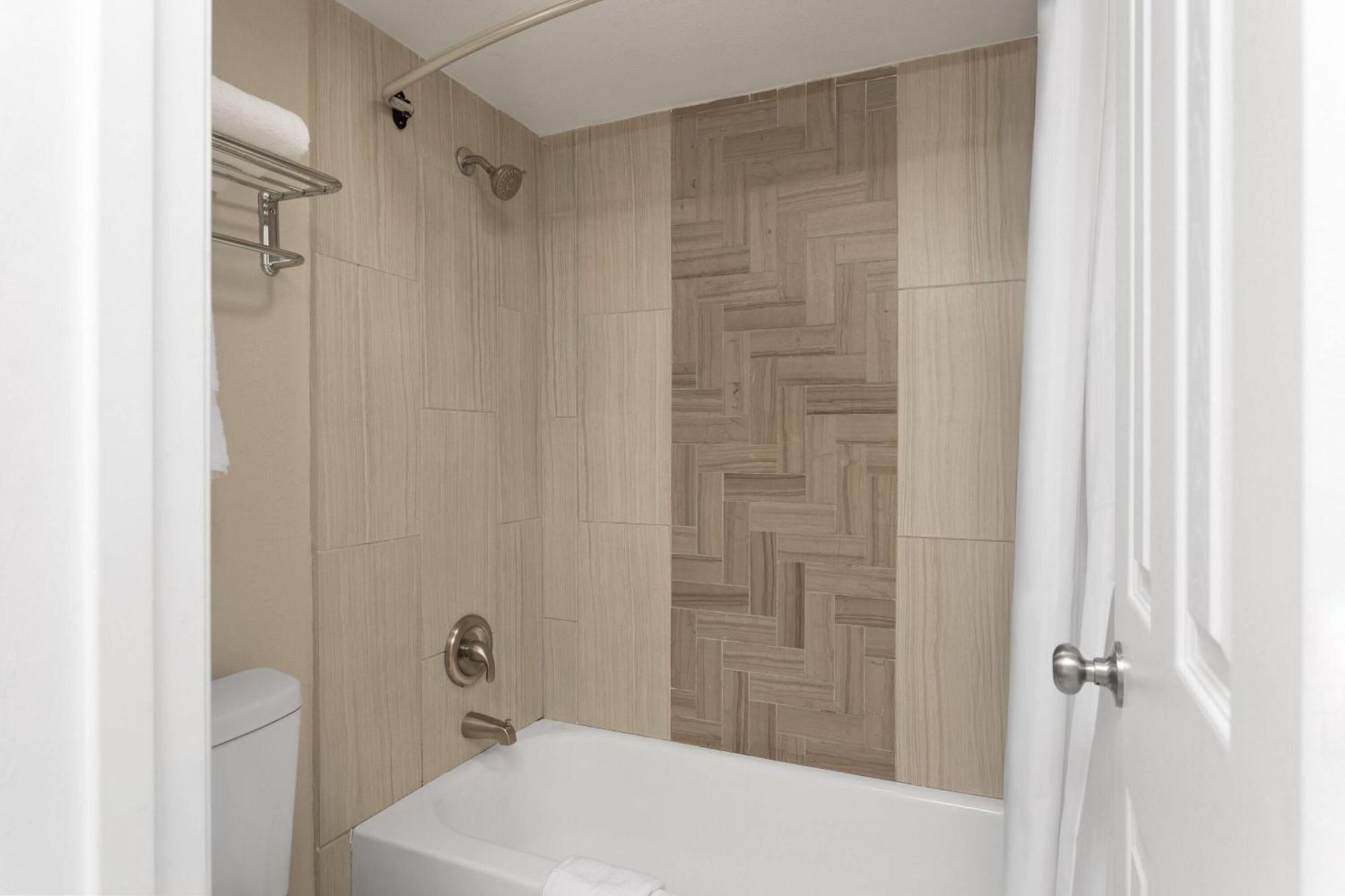 Double Room Two Double Beds Non-Smoking