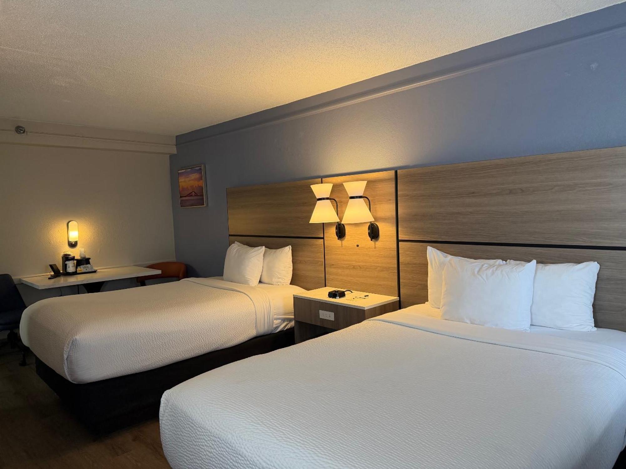 Deluxe Double Room with Two Double Beds,1742815566:JPEG