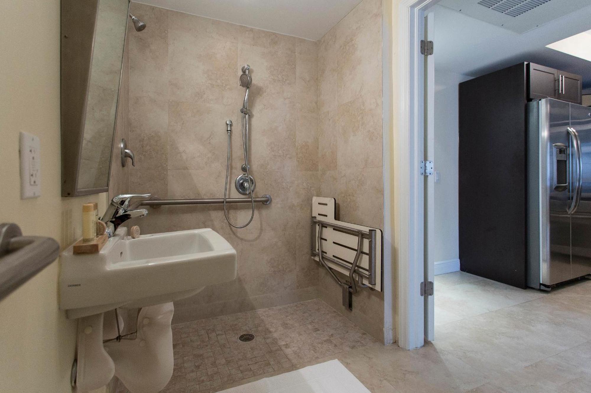 Queen Studio Disability Access Roll Shower