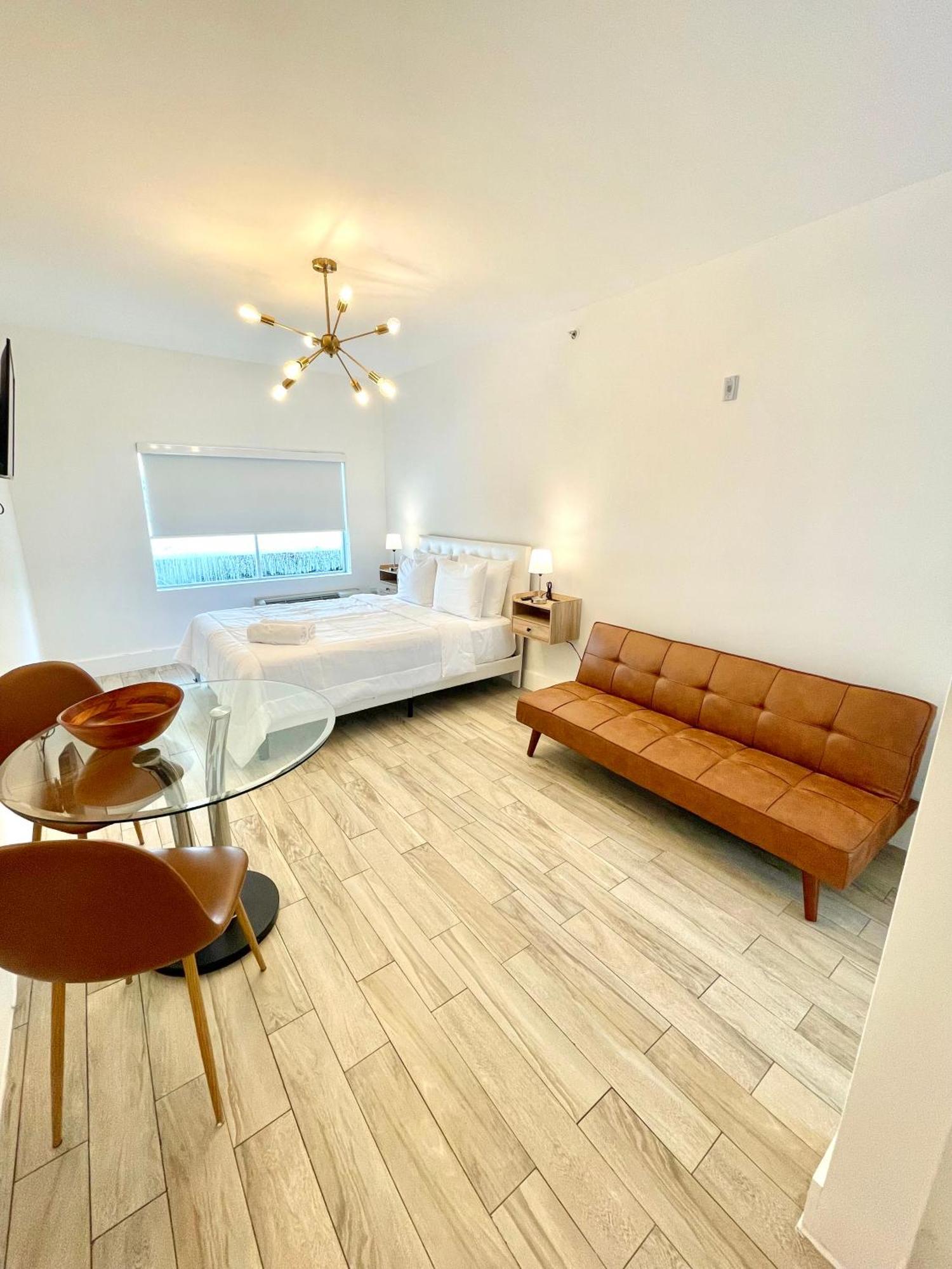 Standard Suite