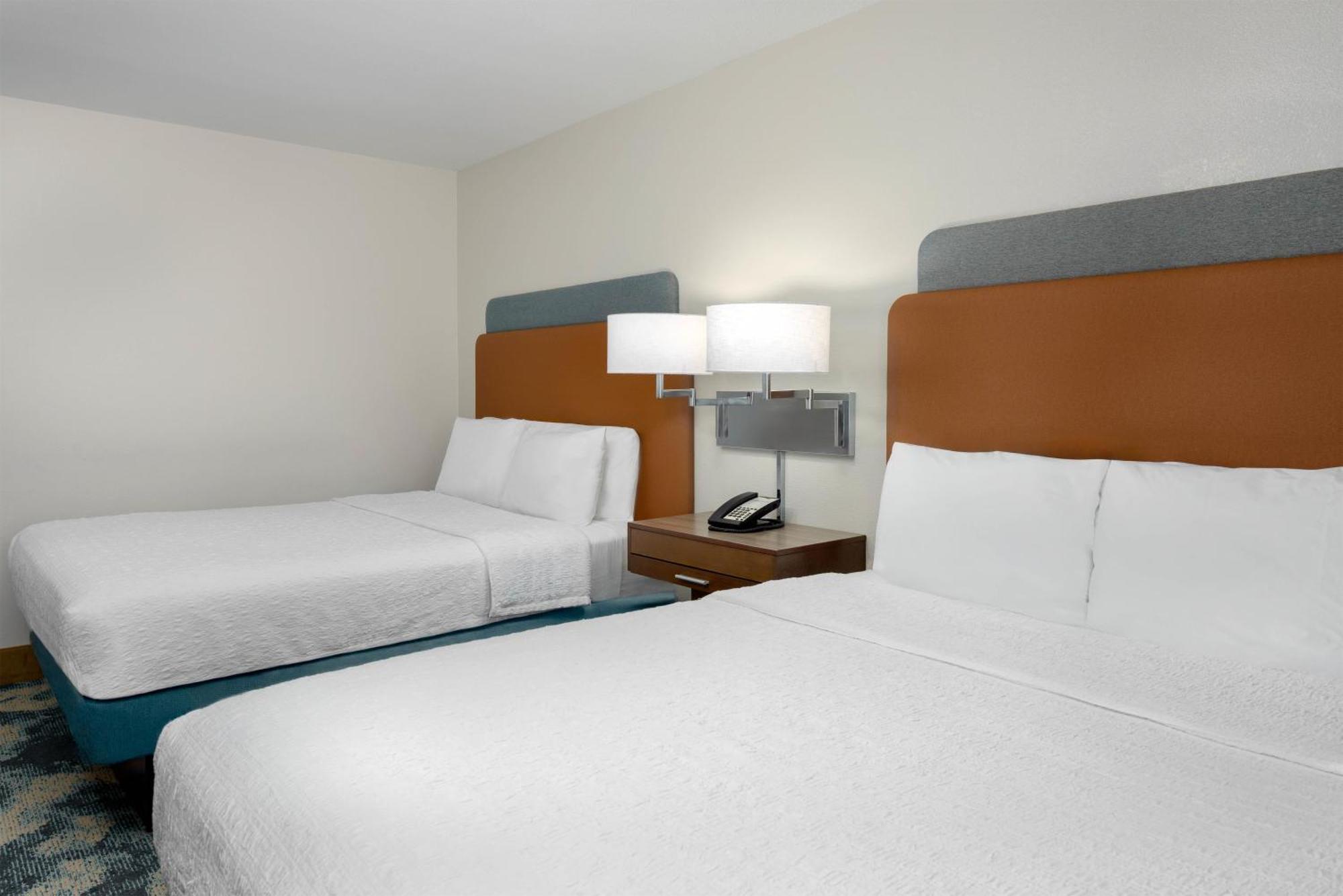 Queen Room Two Queen Beds Non-Smoking