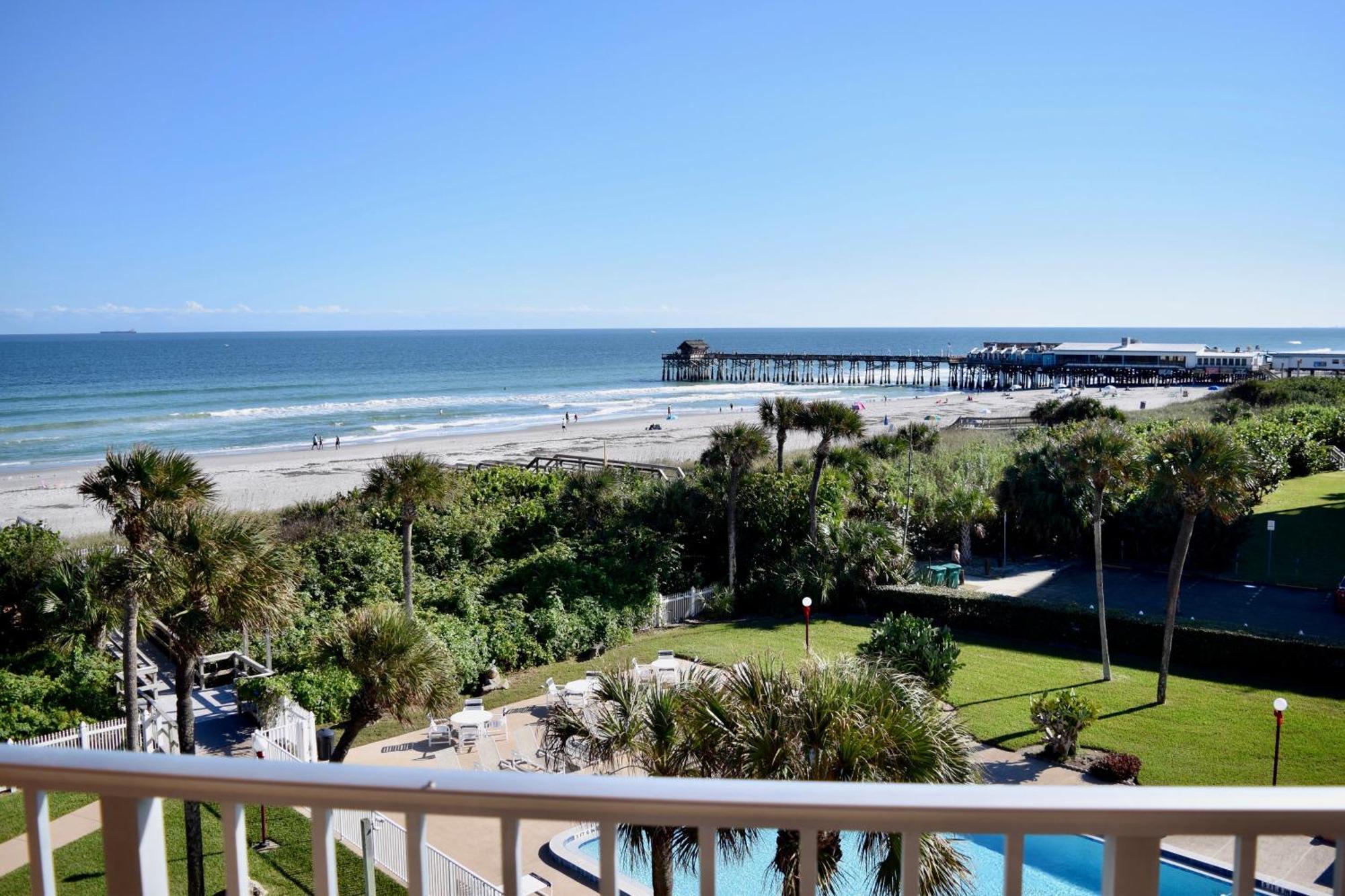 Penthouse Two-Bedroom Condo Panoramic Ocean Views Unit #52