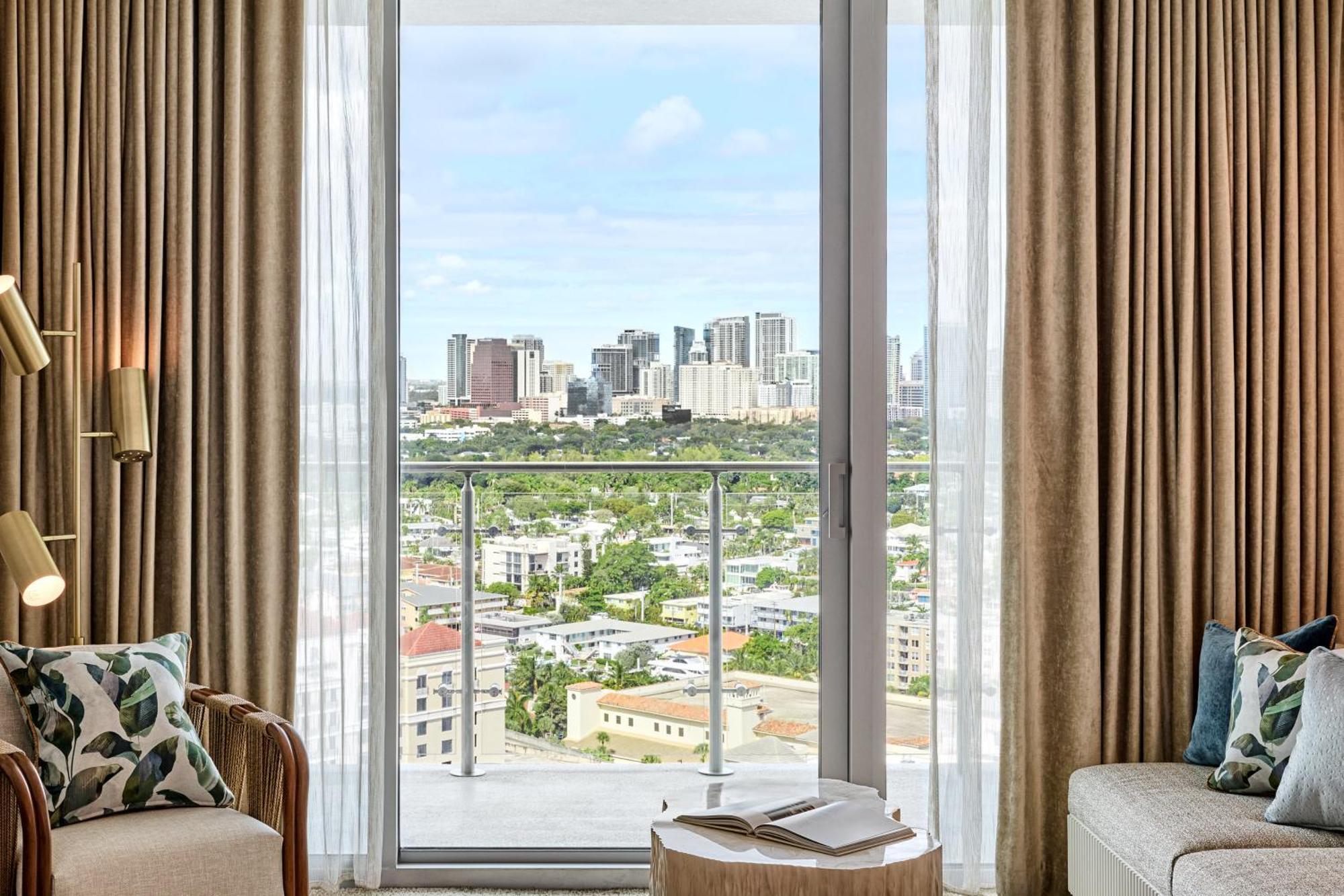 Premier Balcony Room 1 King Bed