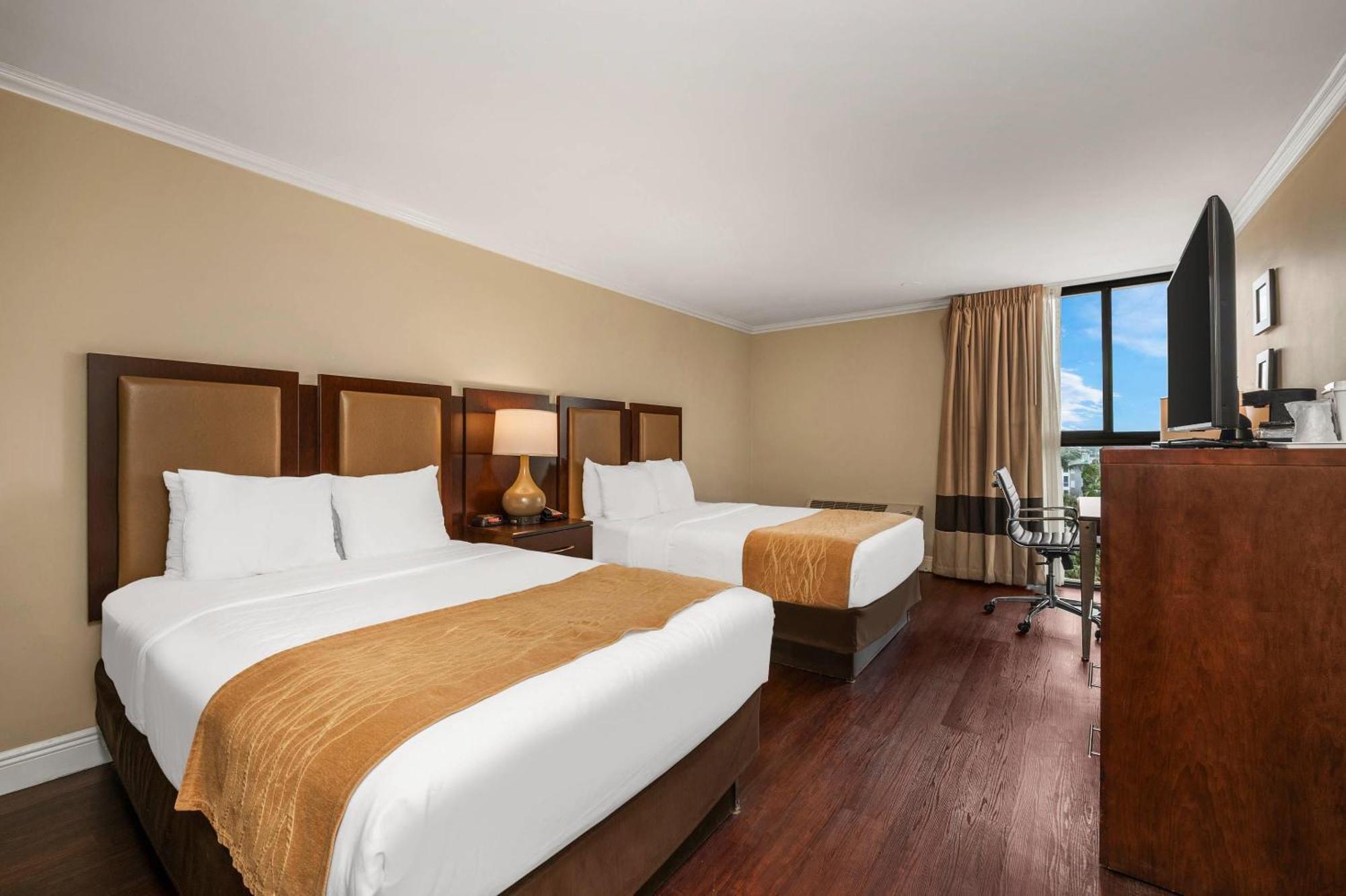 Double Room Two Double Beds Non-Smoking
