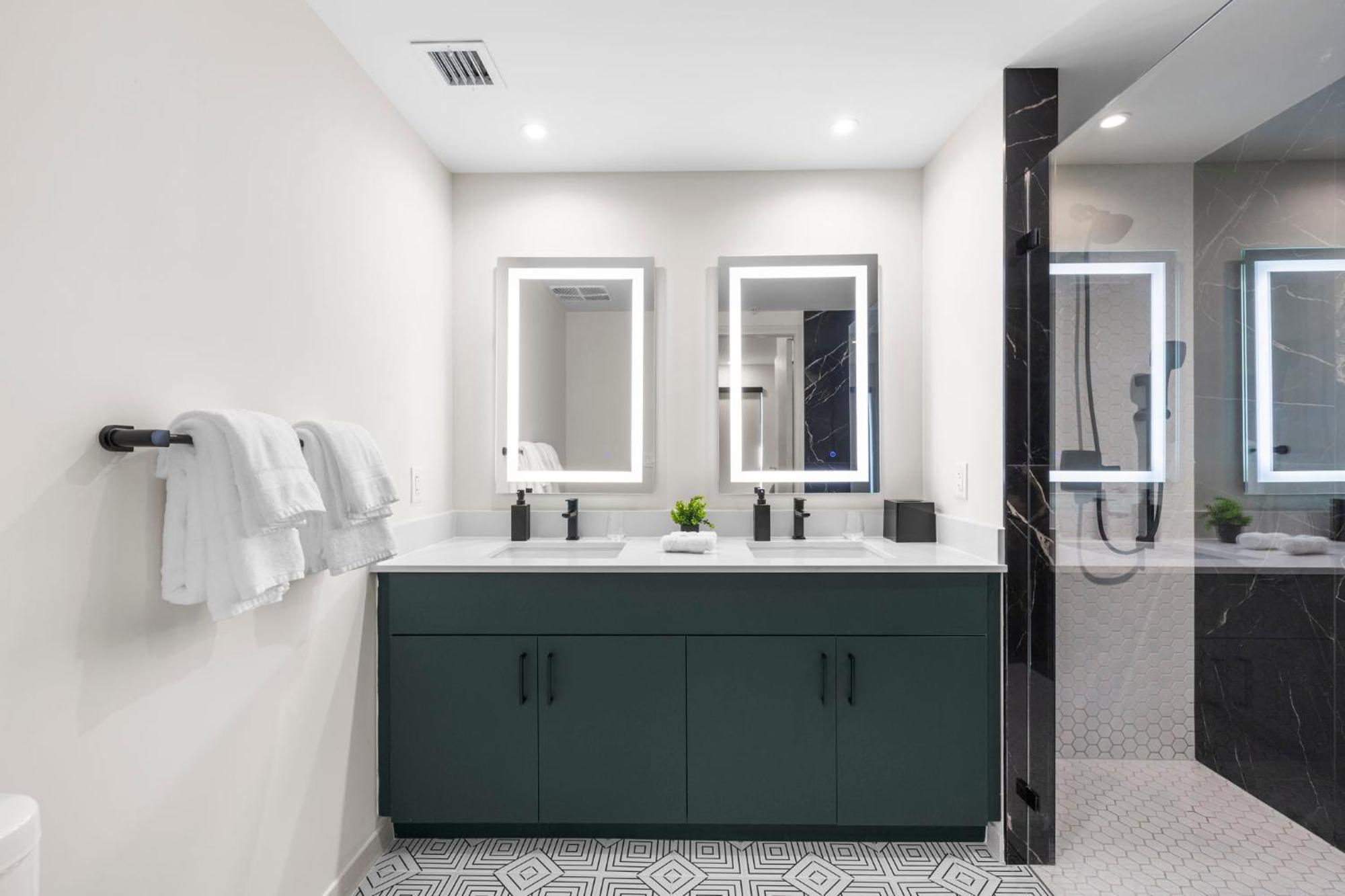 Two-Bedroom Deluxe Apartment