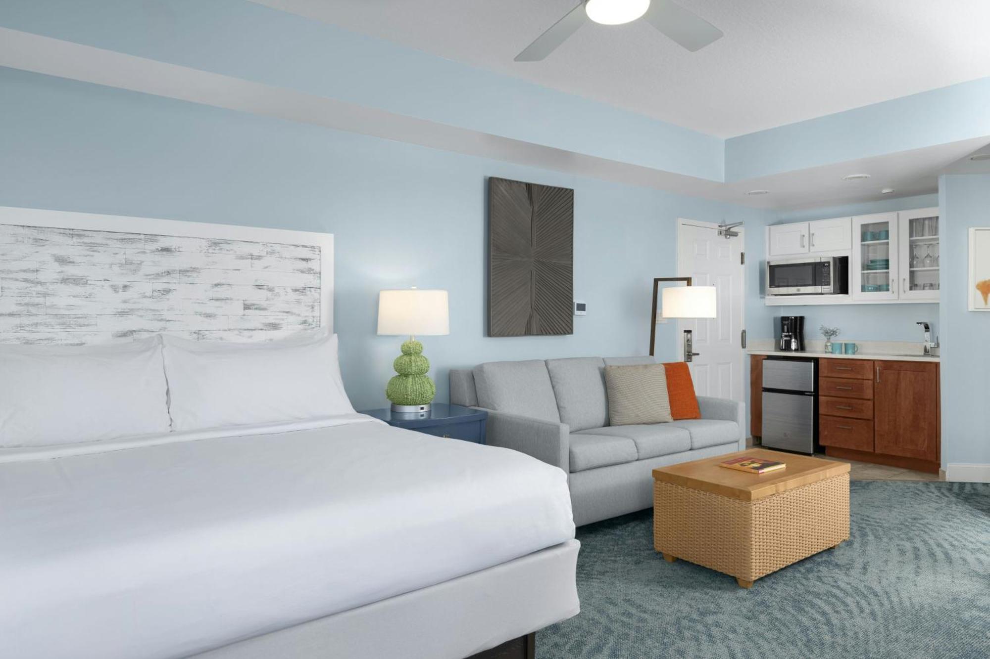 Standard Room King Bed Sofa Bed Kitchenette,1756438541:JPEG