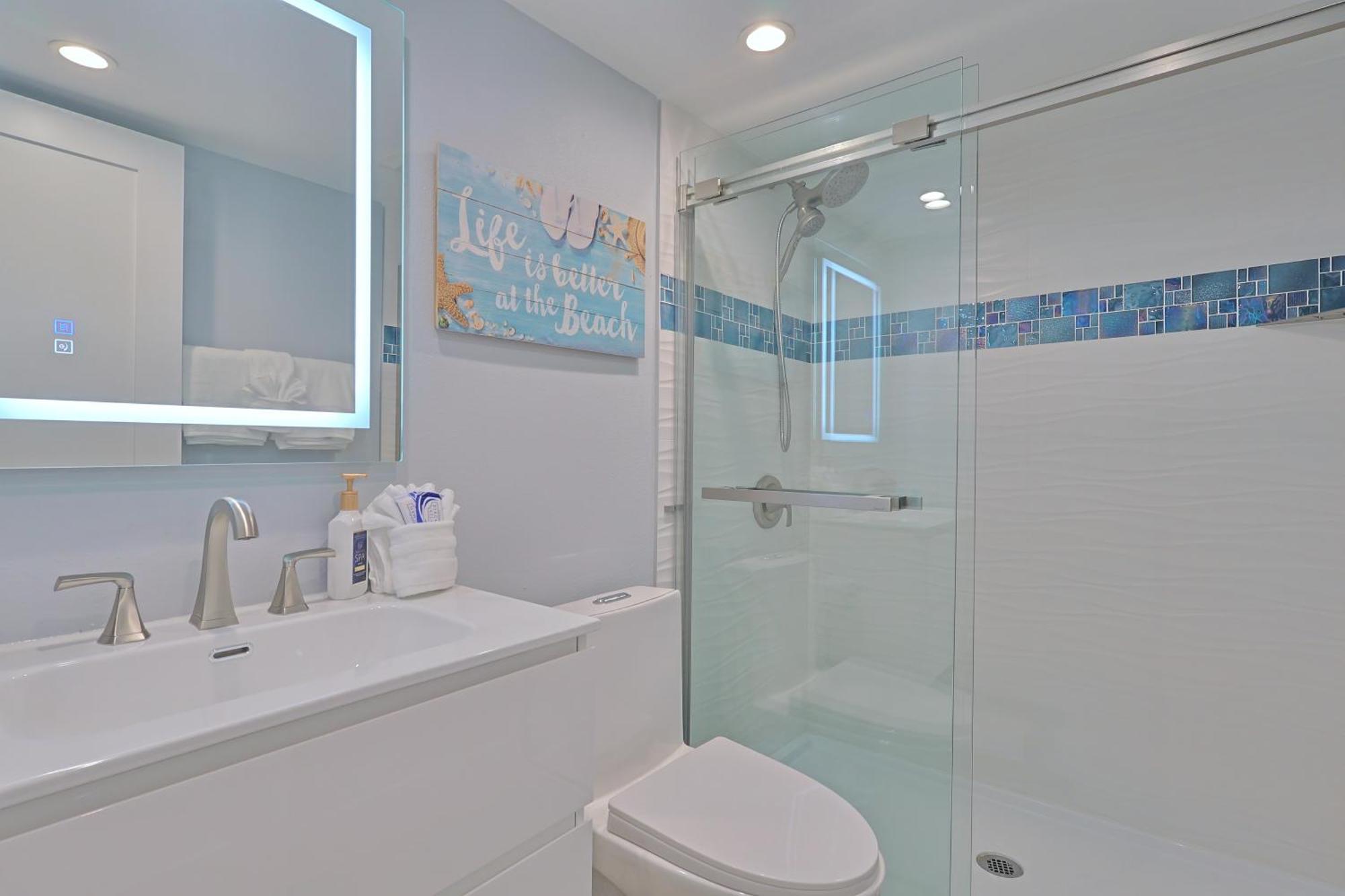 Luxury One-Bedroom Apartment