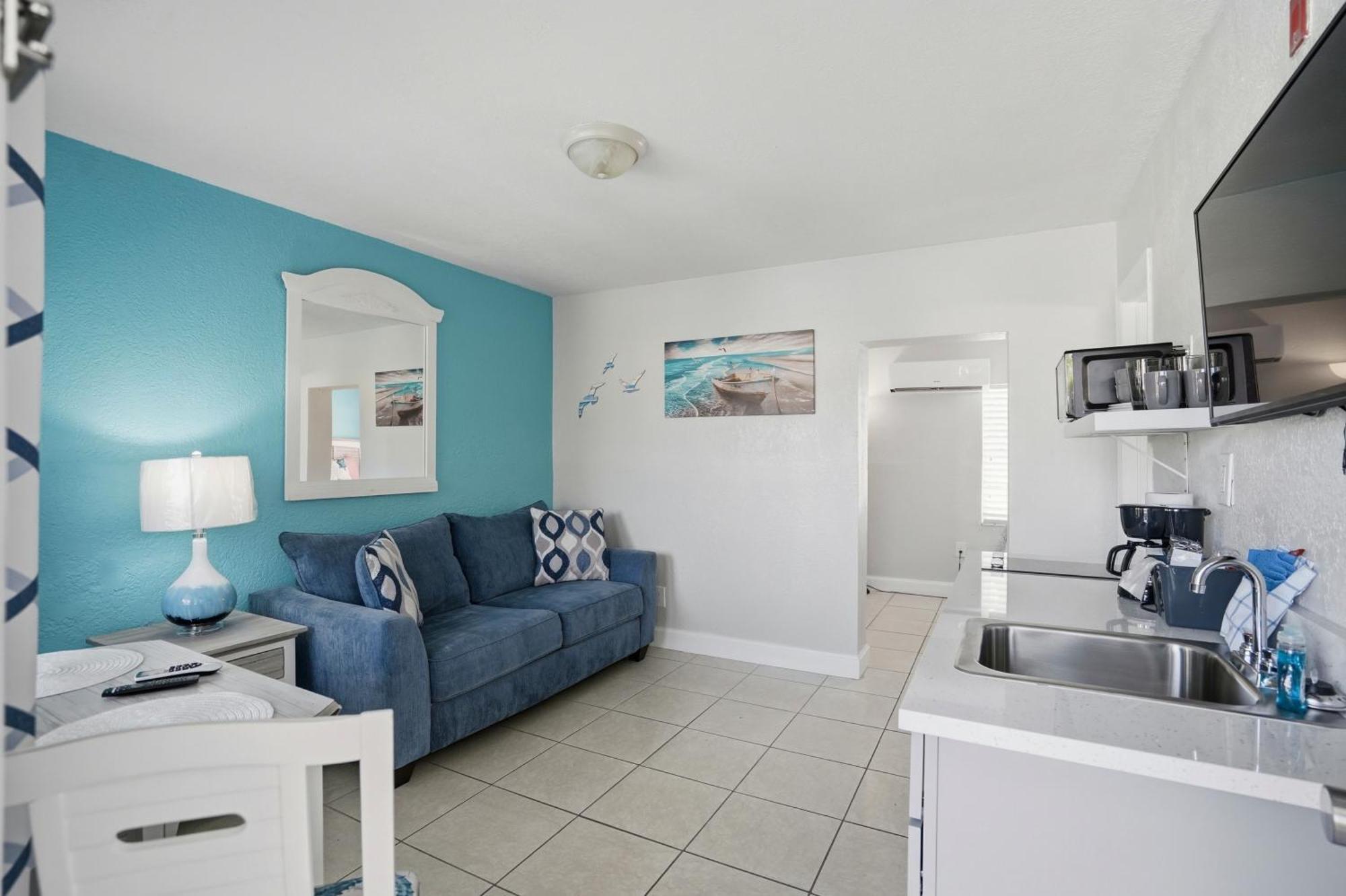 One Bedroom Apartment
