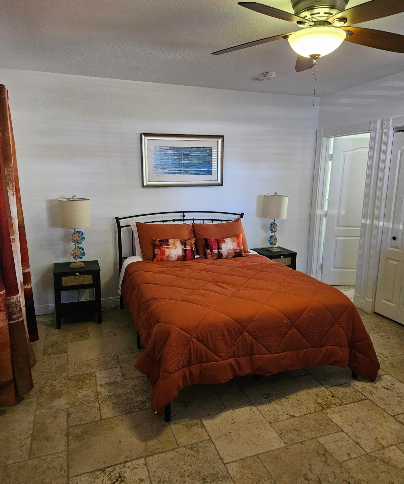 Queen Room