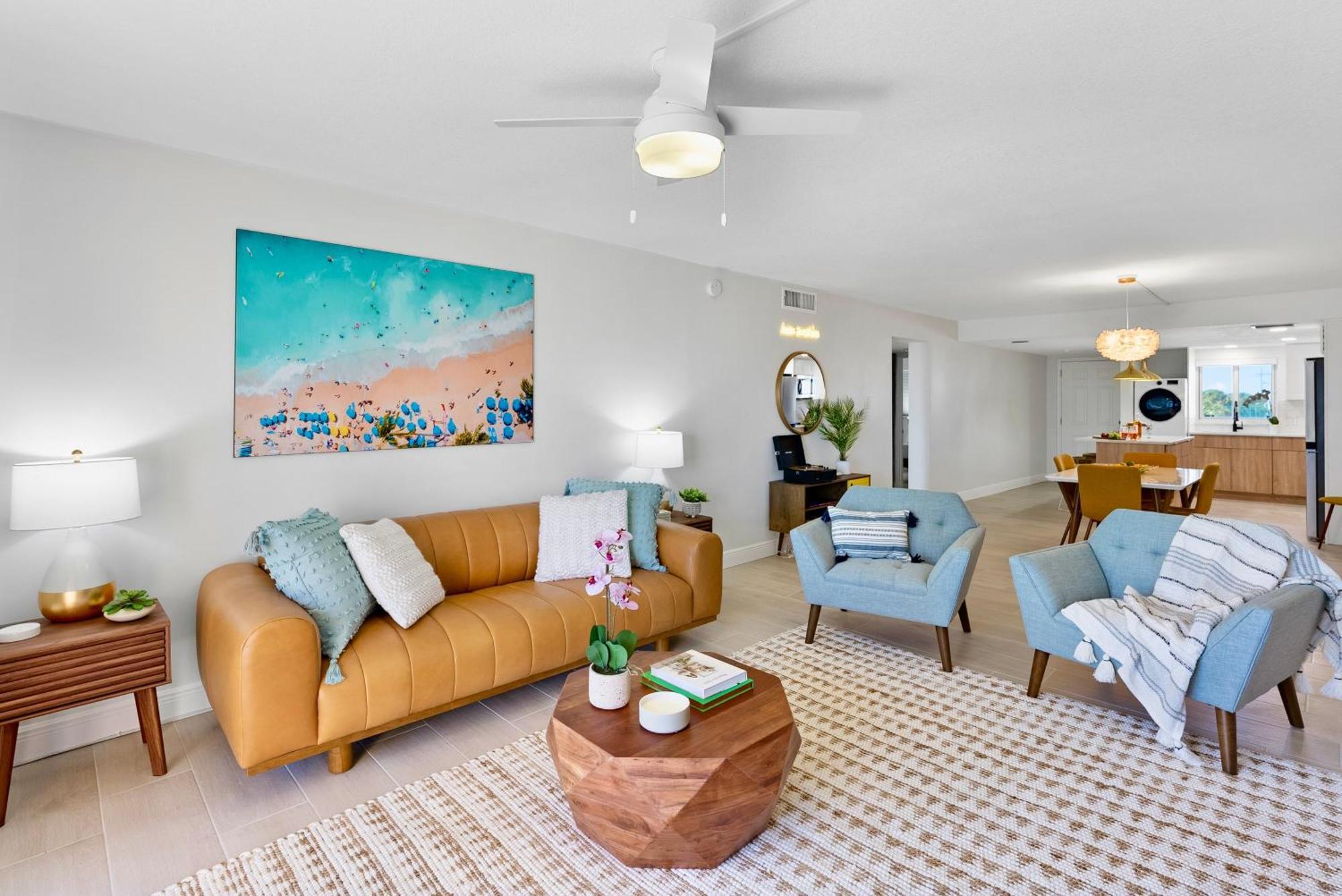 Deluxe Two-Bedroom Condo Pool Ocean Views Unit #38