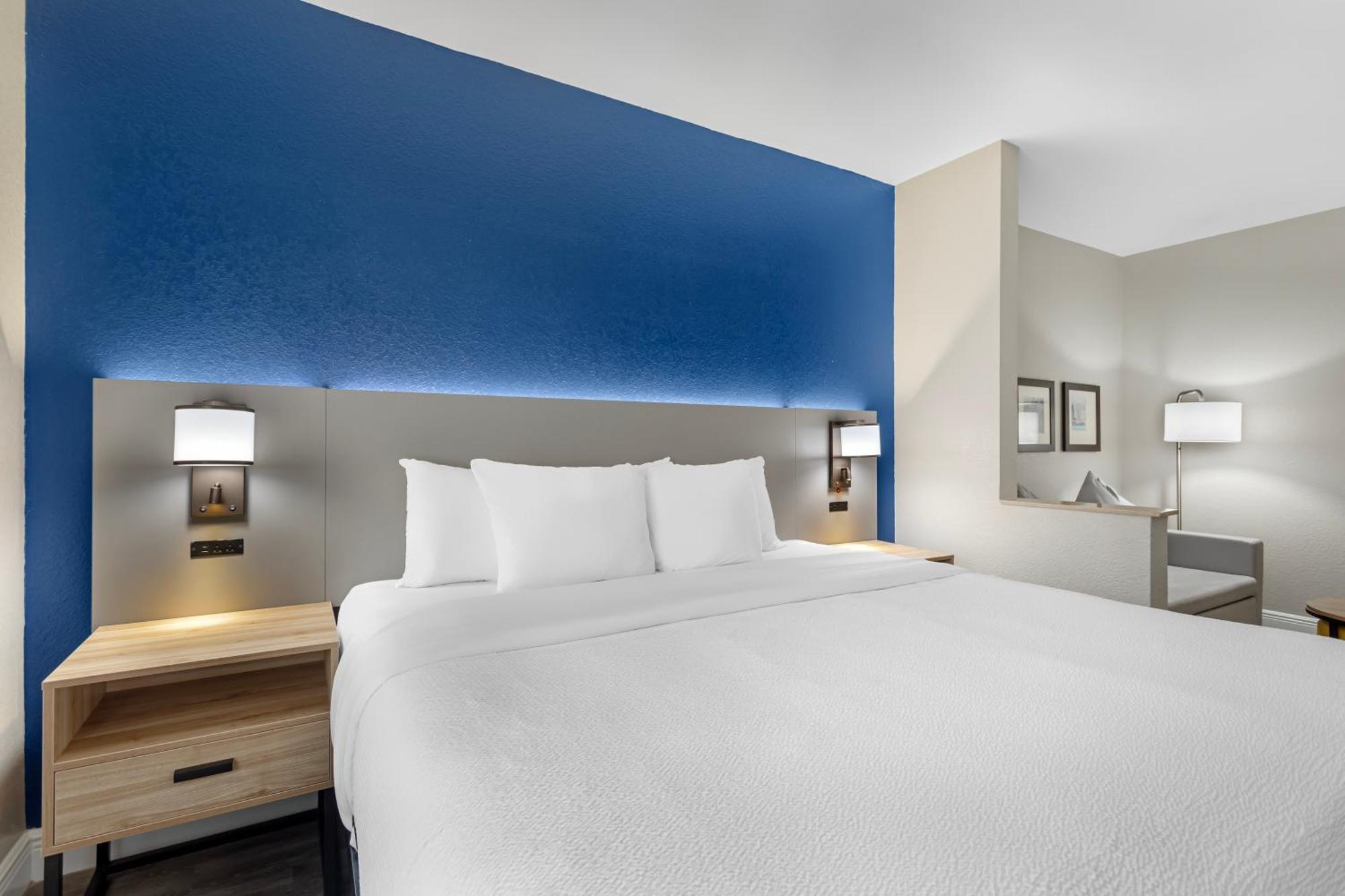 One Room Suite Non Smoking