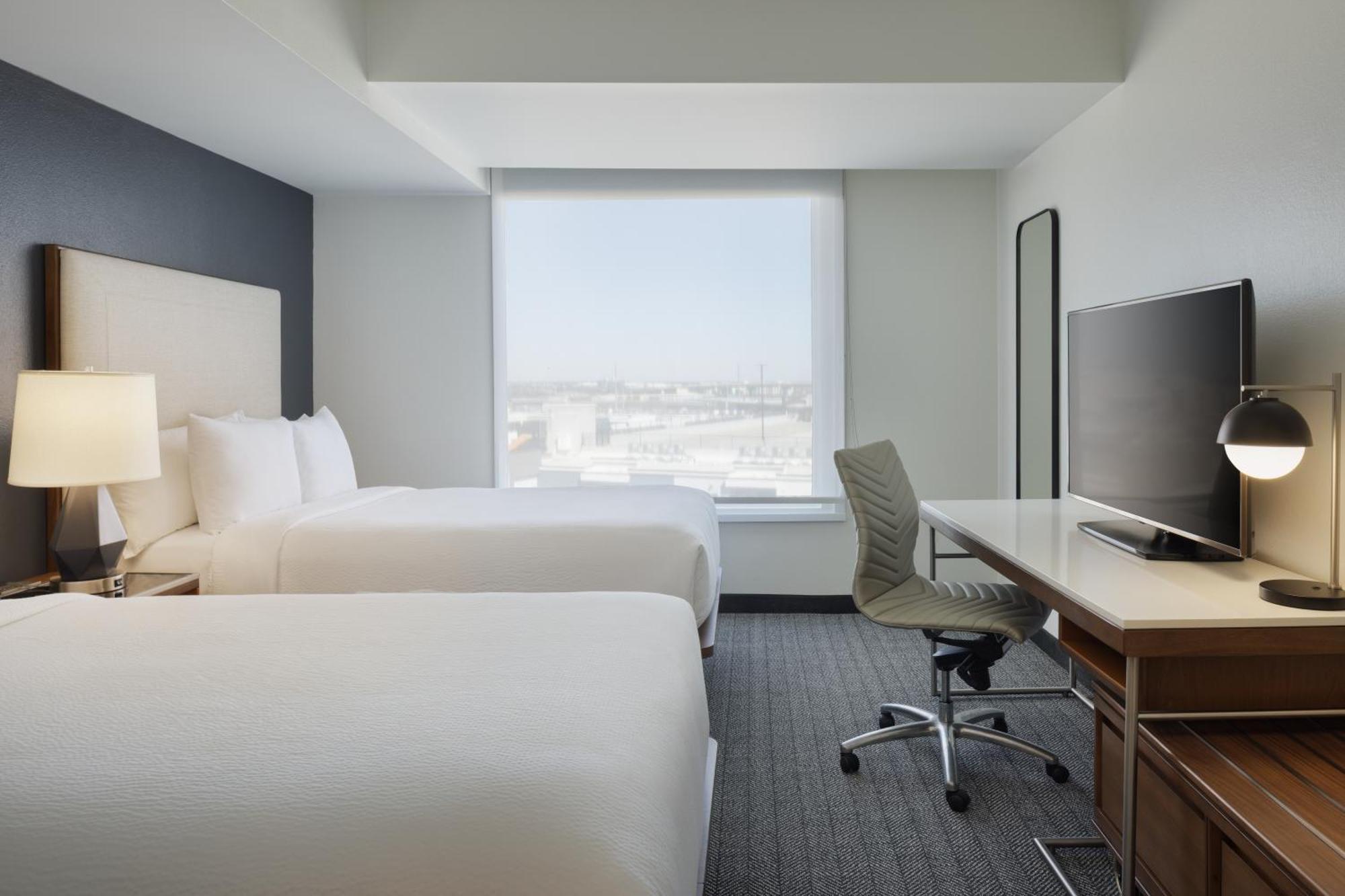 One-Bedroom Double Suite City View High Floor