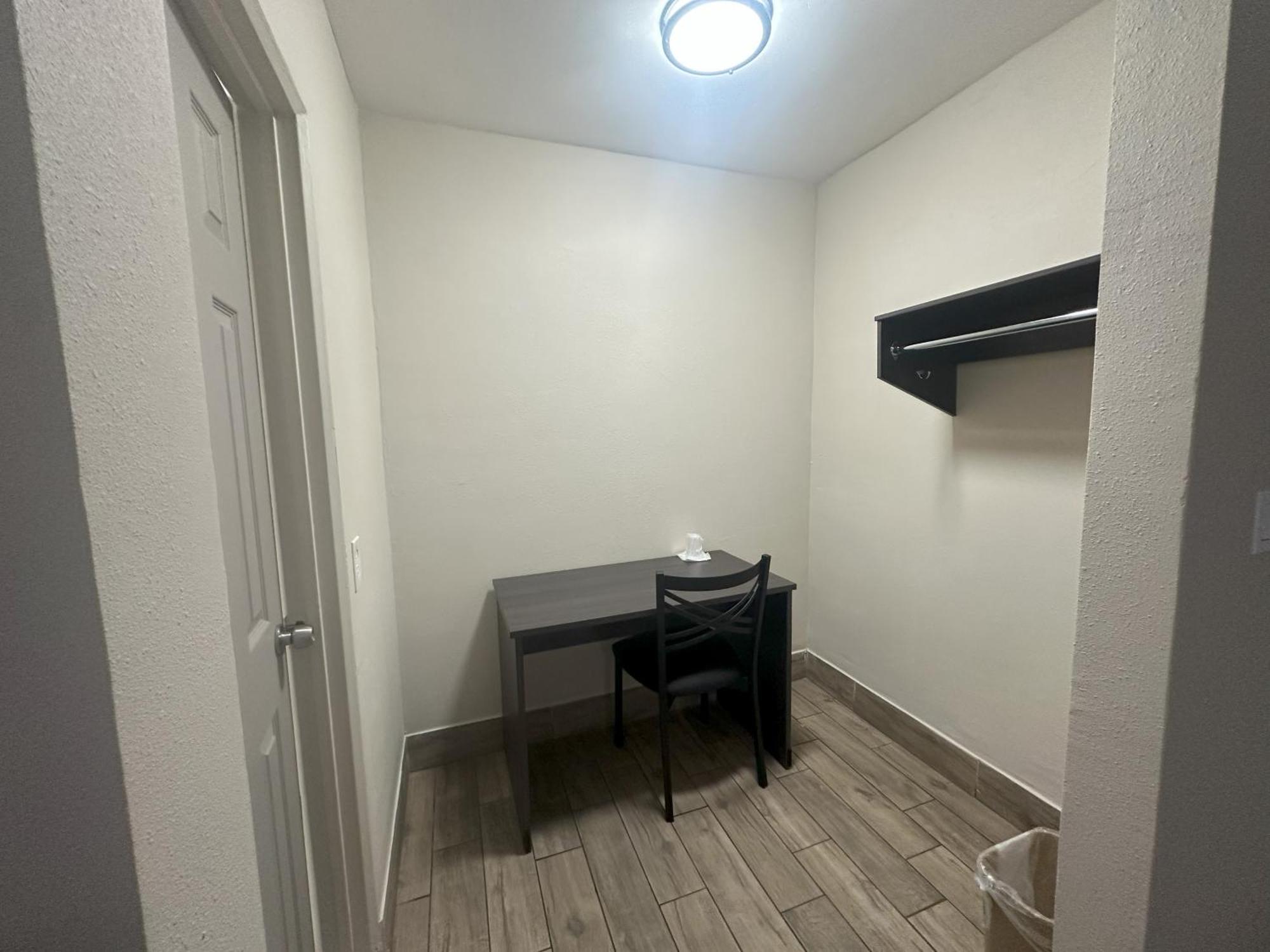 Double Room Two Double Beds Non-Smoking