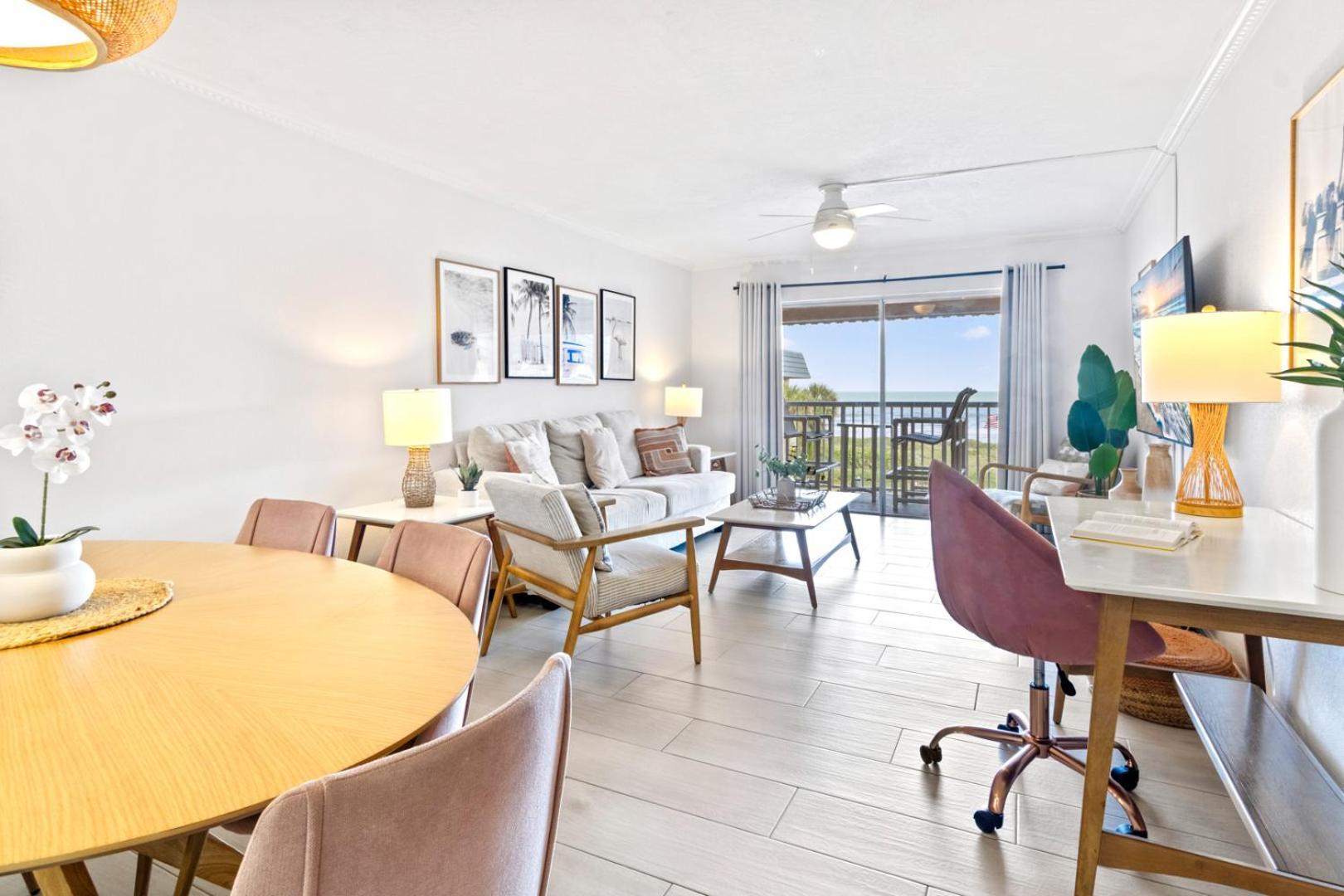 Luxury Pool & Ocean View Penthouse Unit 47