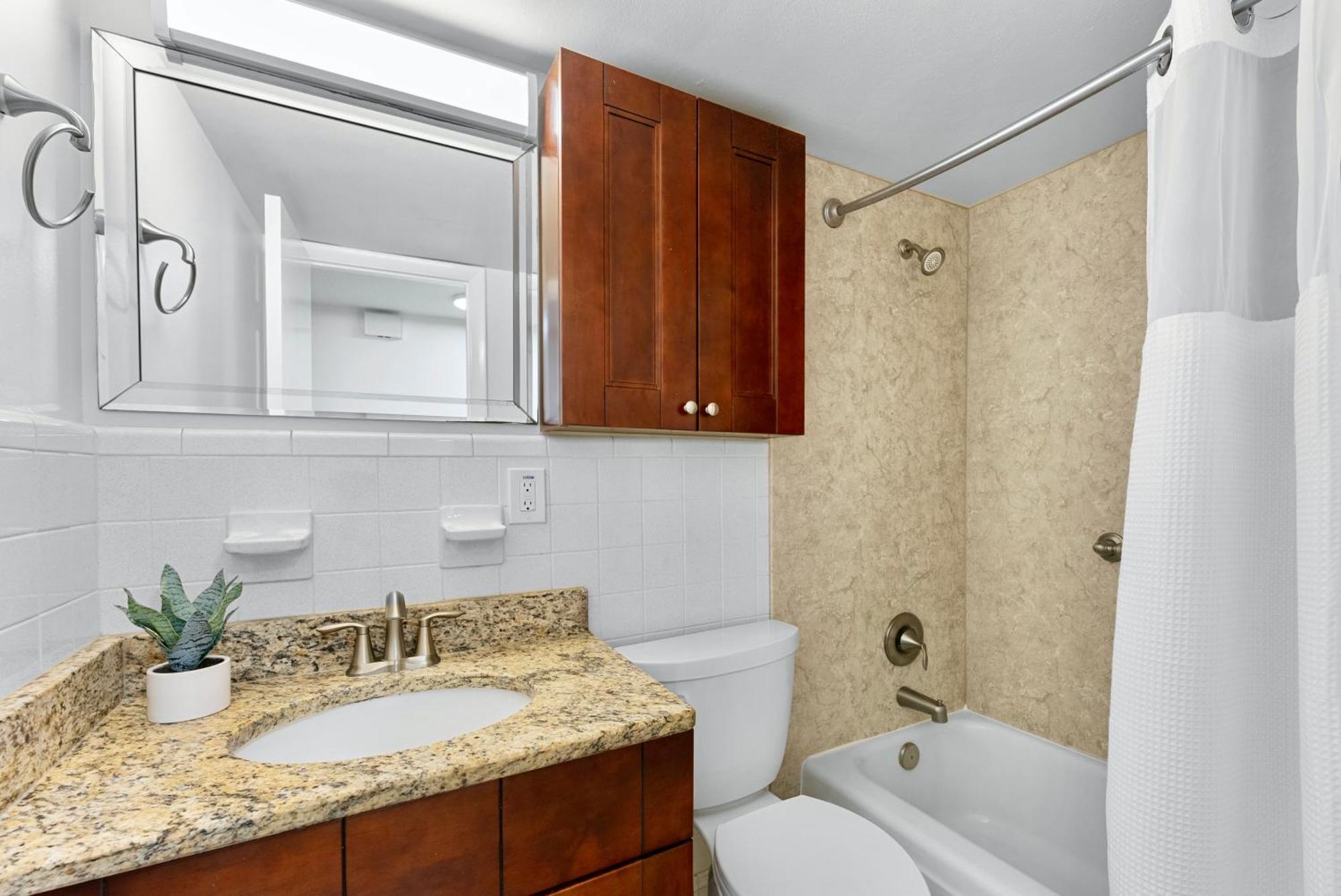 Direct Oceanfront Three-Bedroom Apartment Unit 39