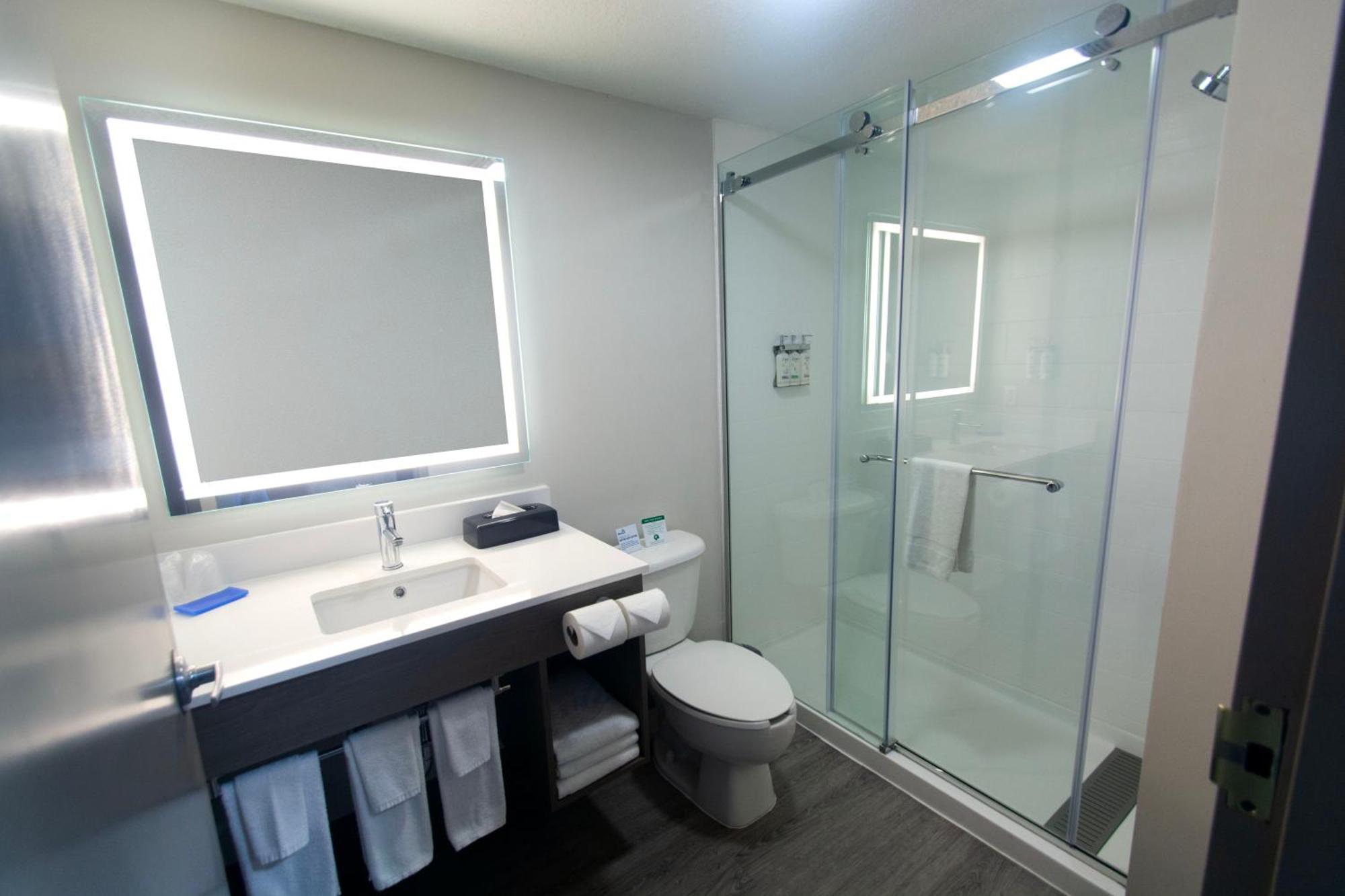Queen Suite with Two Queen Beds
