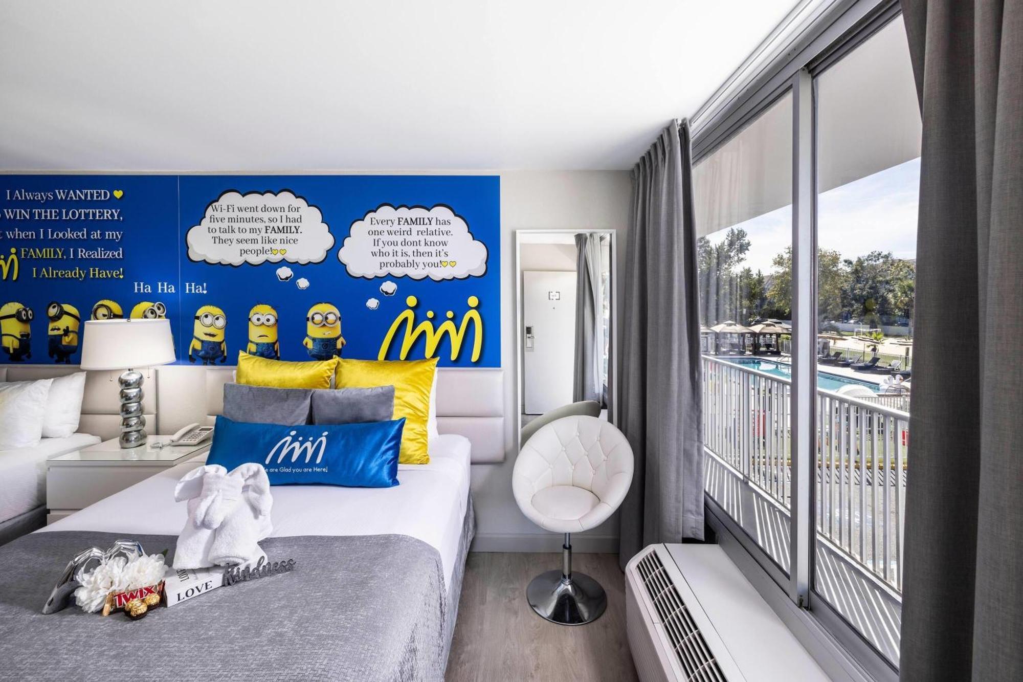 Signature Room Two Queen Beds Non-Smoking