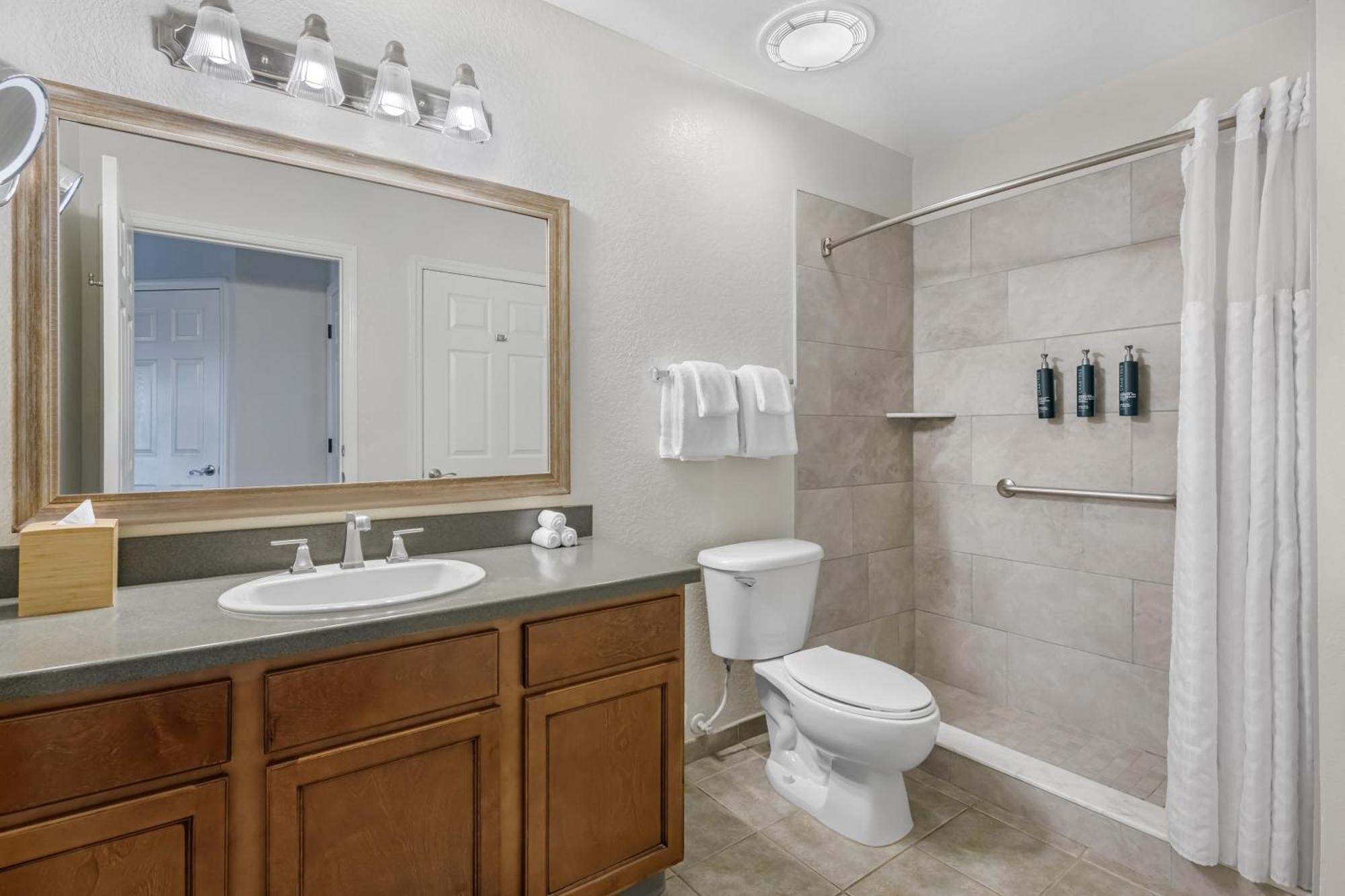 One-Bedroom Suite Plus with Golf Course View