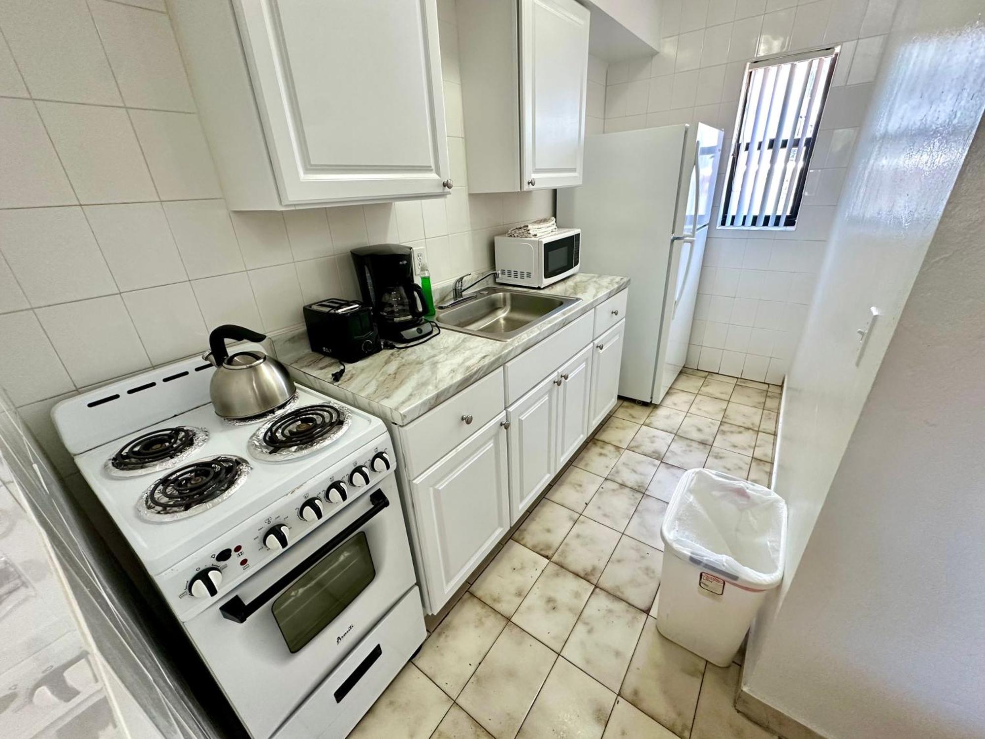 Studio Kitchen