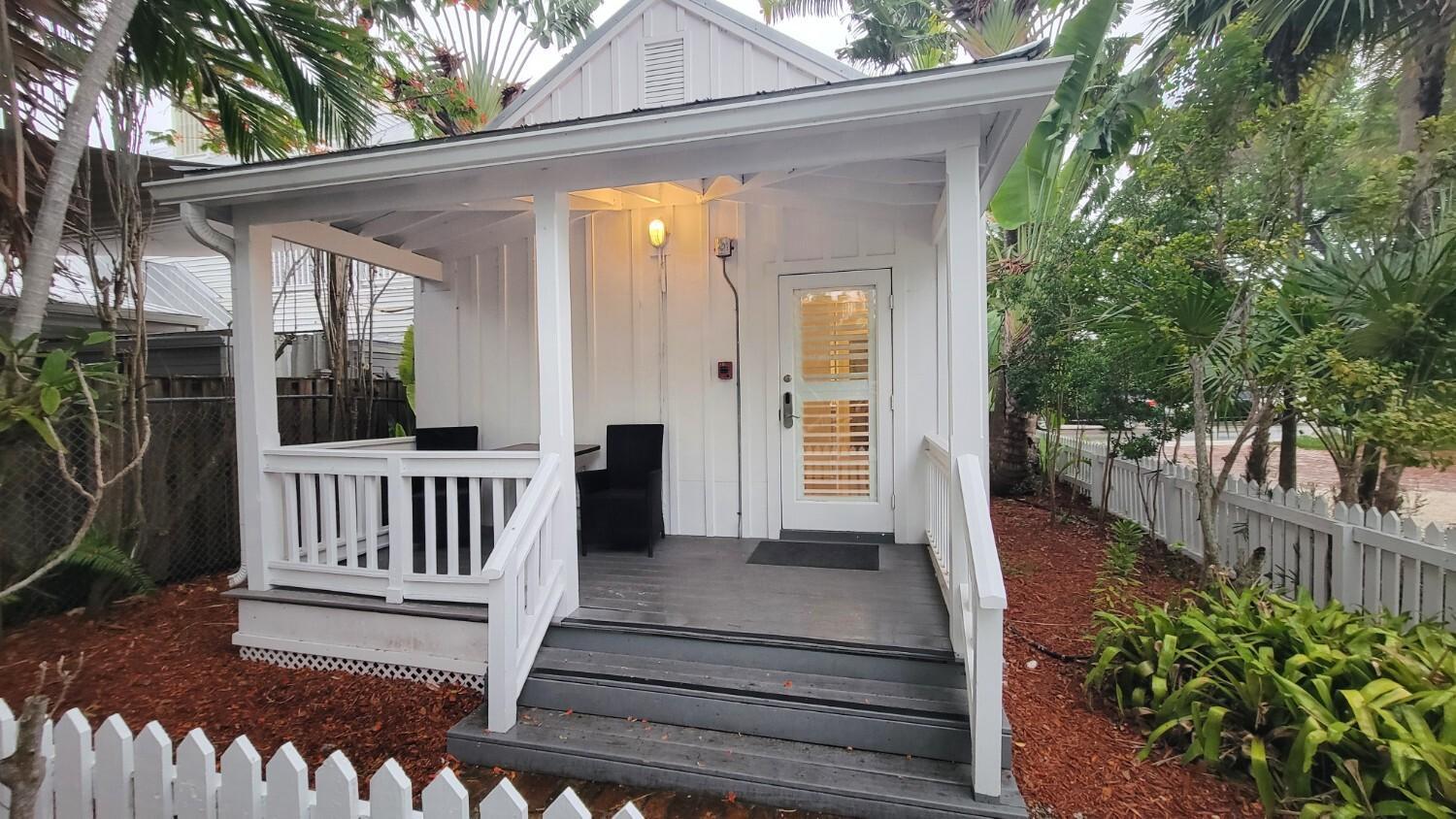 One-Bedroom Cottage