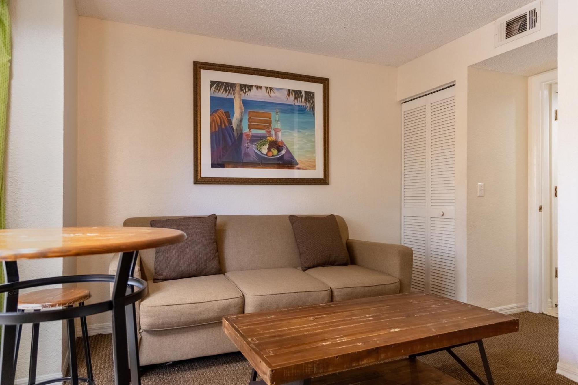 Deluxe Two-Bedroom Suite