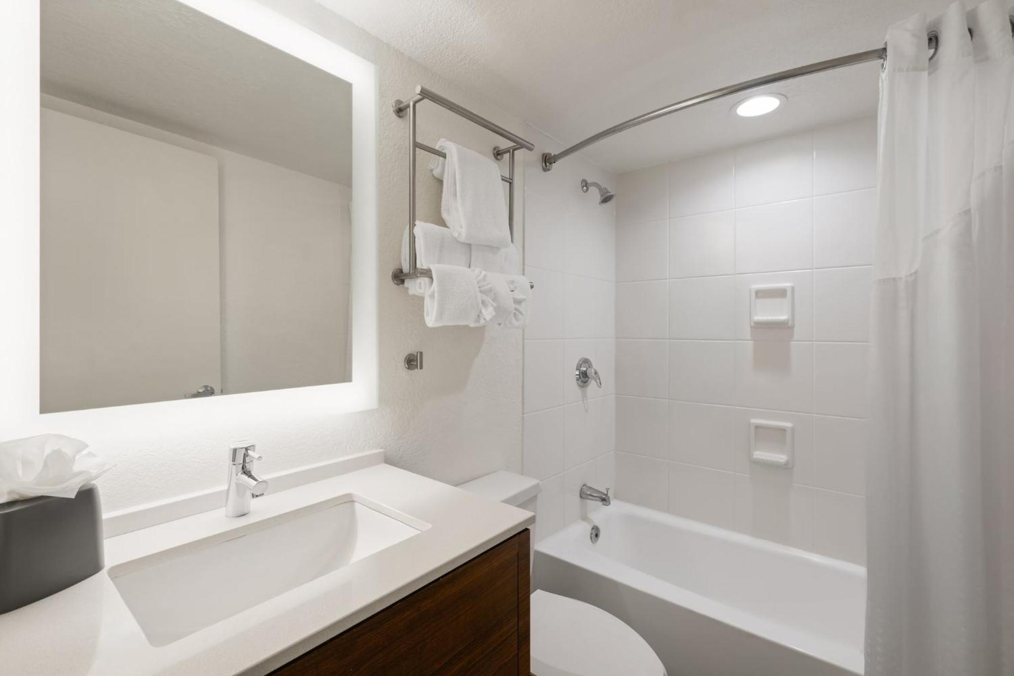 Premium King Room