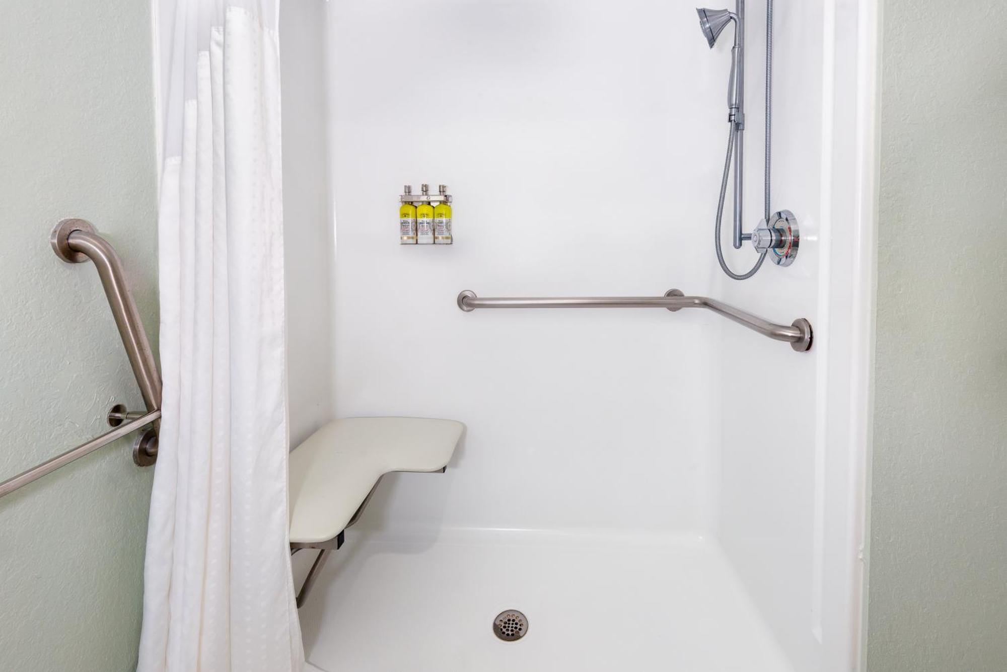 Standard King Room Roll Shower Mobility Accessible,1774451959:JPEG