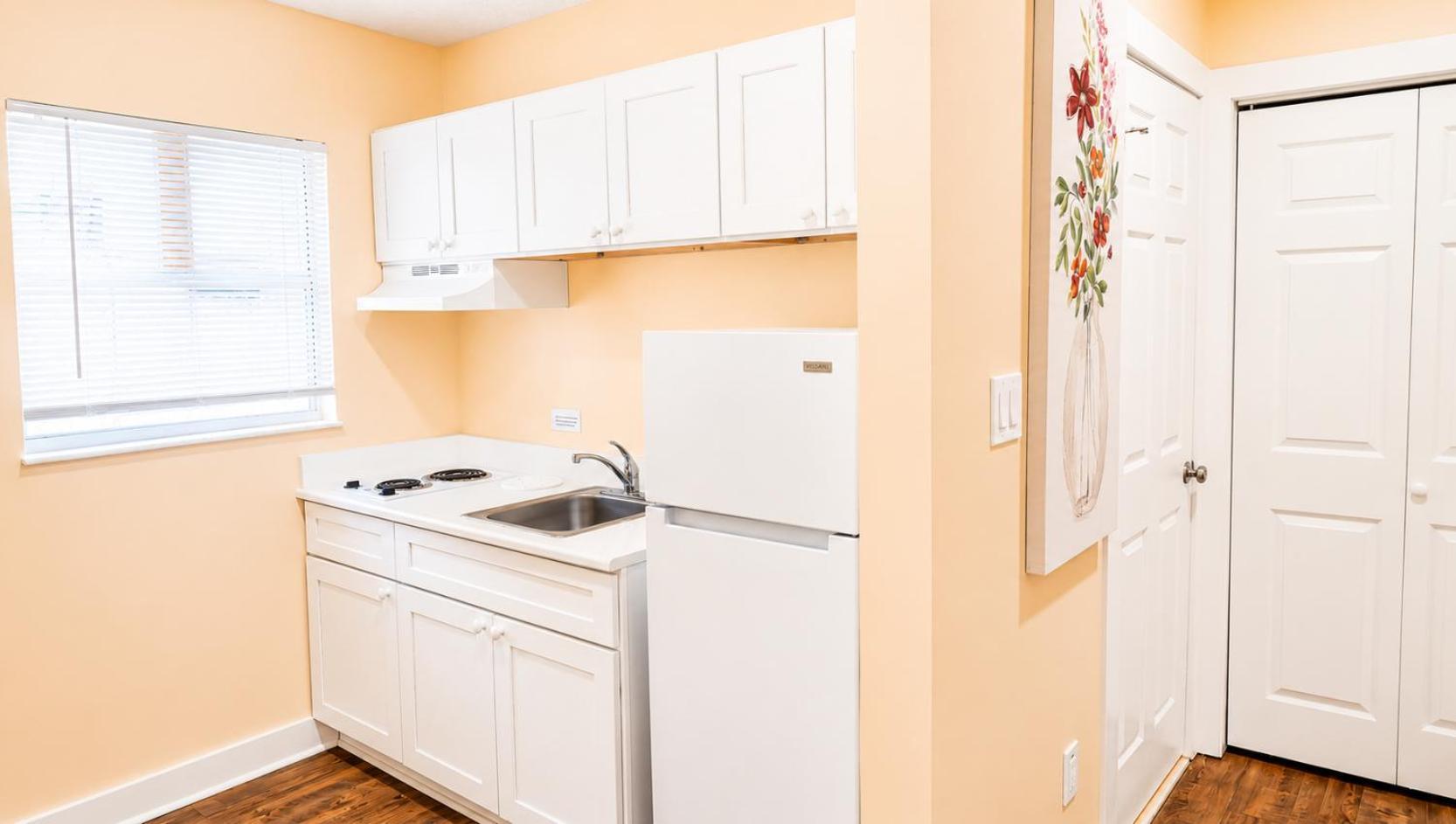 2 Queen Beds Efficiency