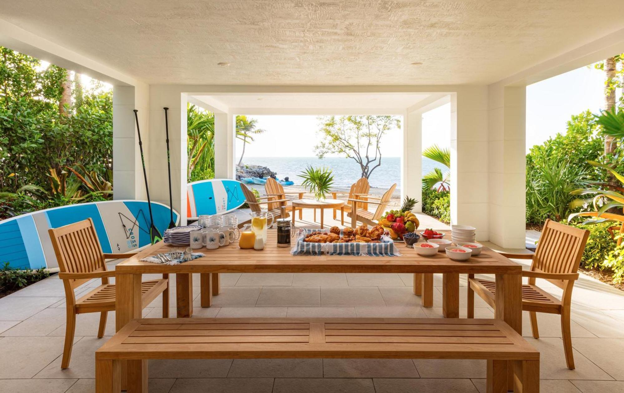 Four-Bedroom Waterfront Villa Bunkbeds