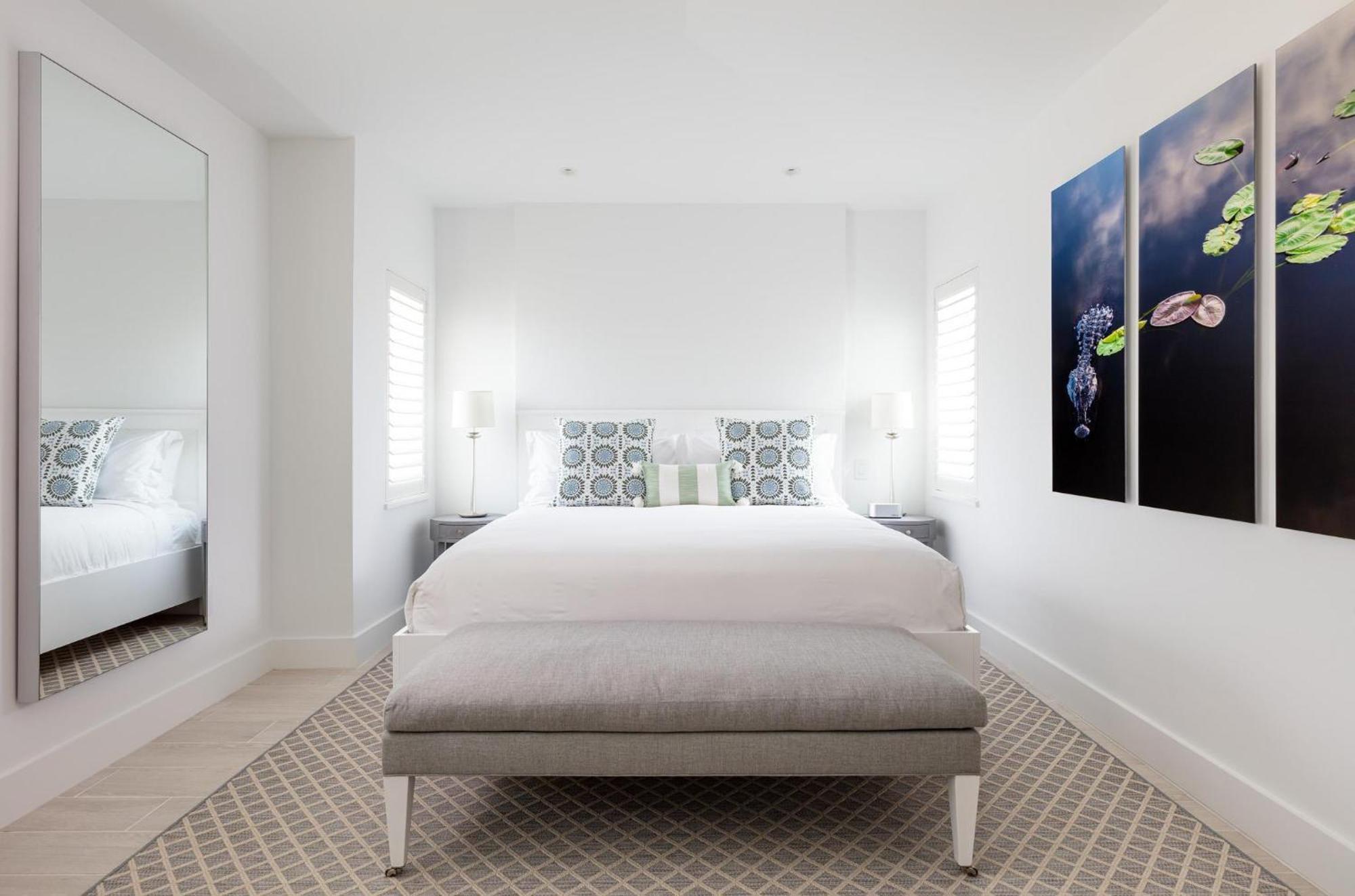 Four-Bedroom Waterfront Villa Bunkbeds