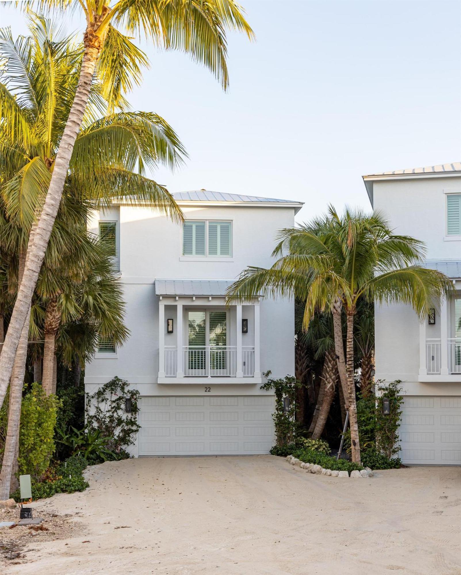 Four-Bedroom Waterfront Villa Accessible