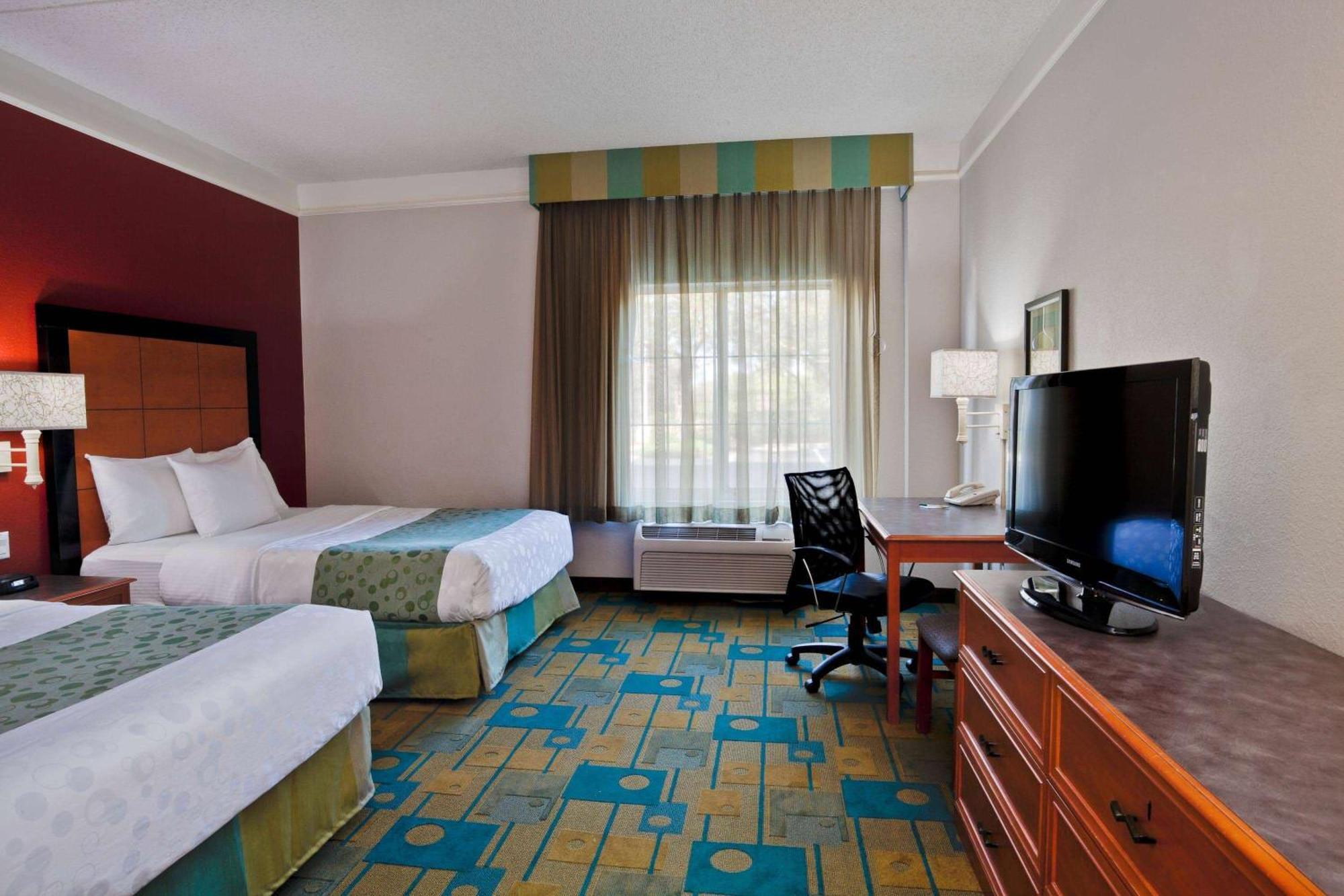 Deluxe Double Room with Two Double Beds,1276195864:JPEG