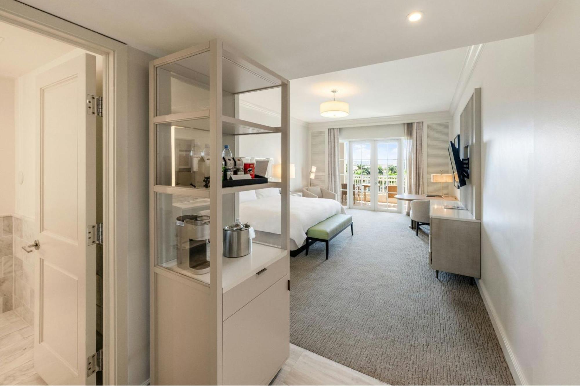 Golf View King Guest room 1 King Golf view Balcony