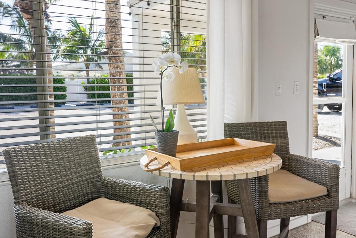 One-Bedroom Bay View