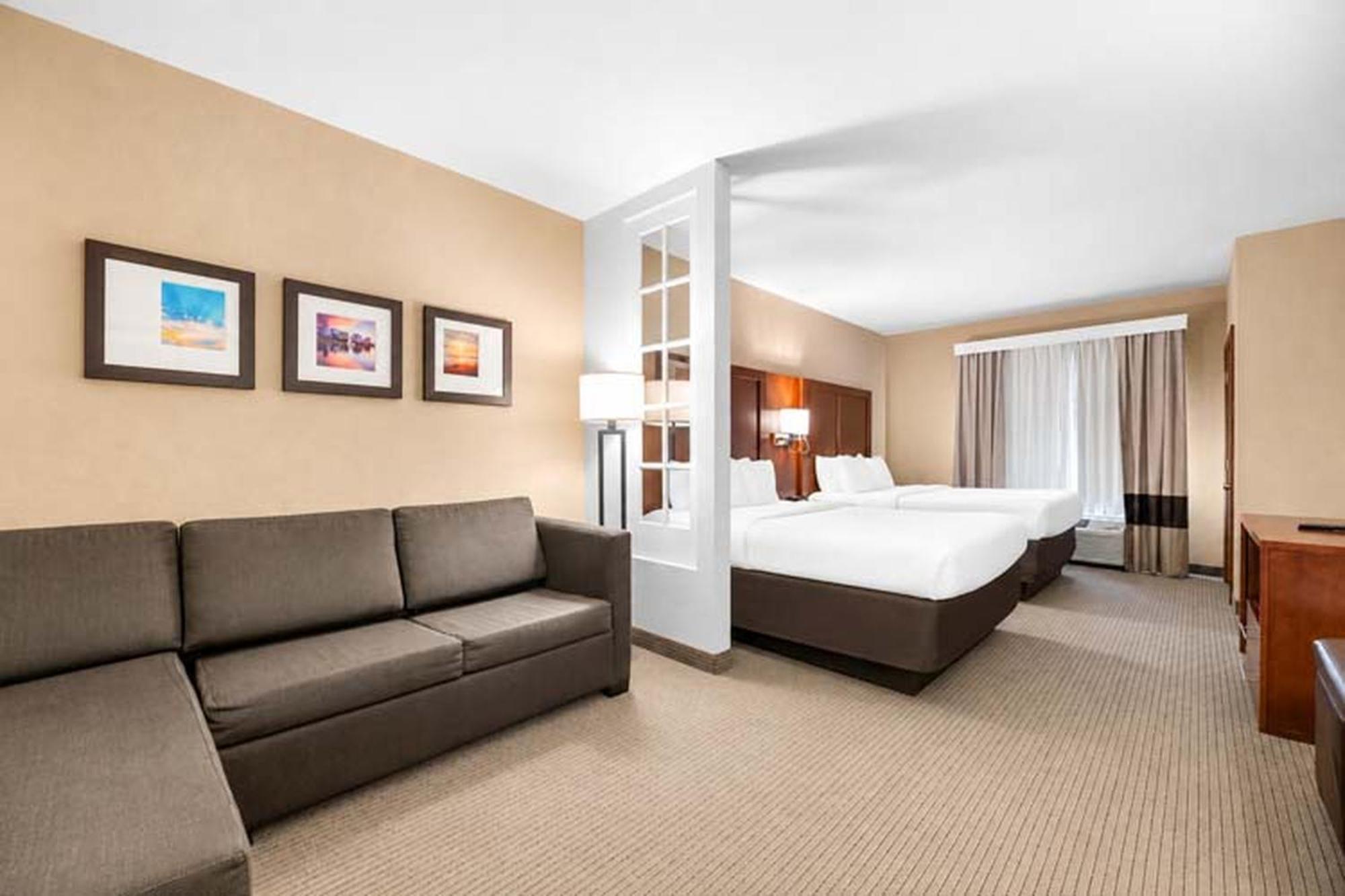Queen Suite